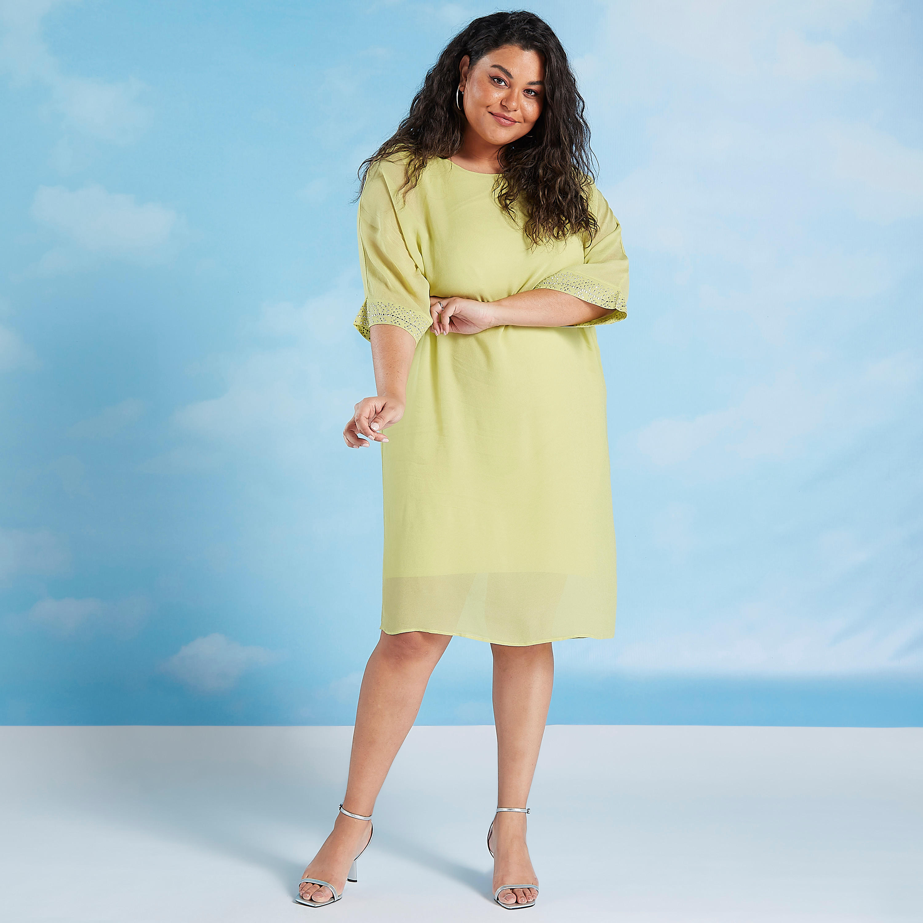 فستان واسع ميدي بارز الملمس بتفاصيل مزيّنة وأكمام 3/4-women-clothing-dresses-image-2