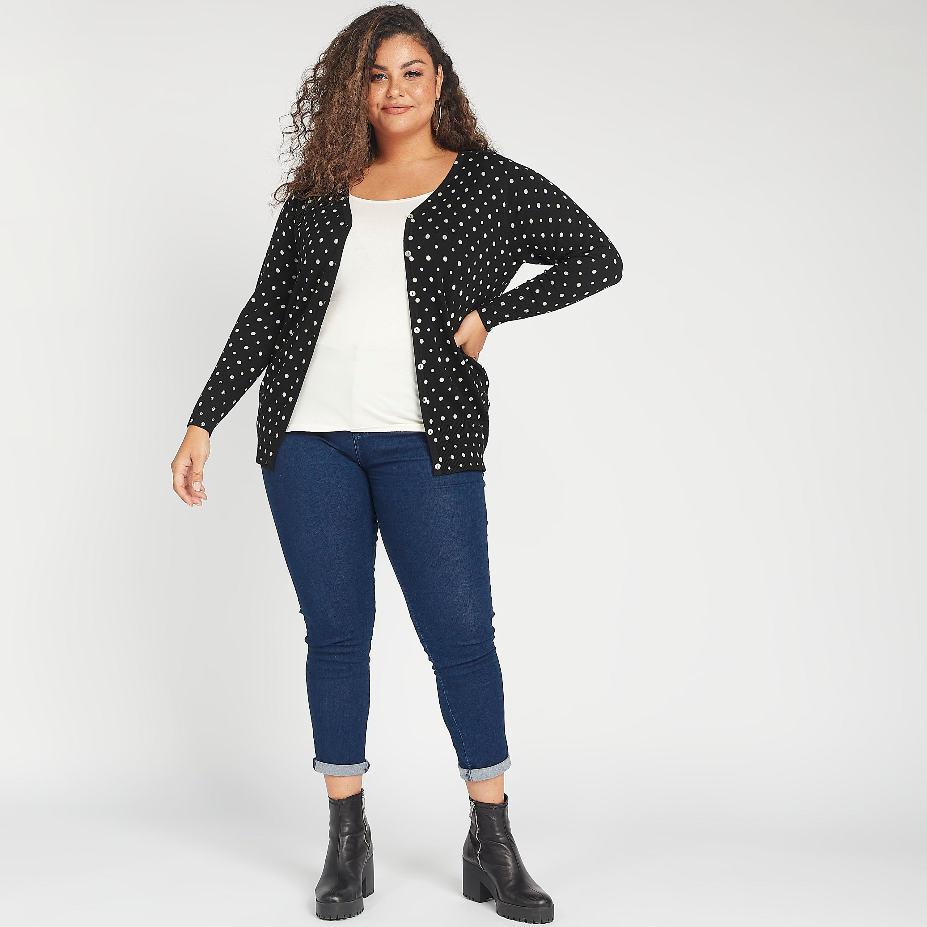 كارديجان منقّط بأكمام طويلة مع ياقة v-women-winterwear-cardigansandjumpers-cardigans-image-2