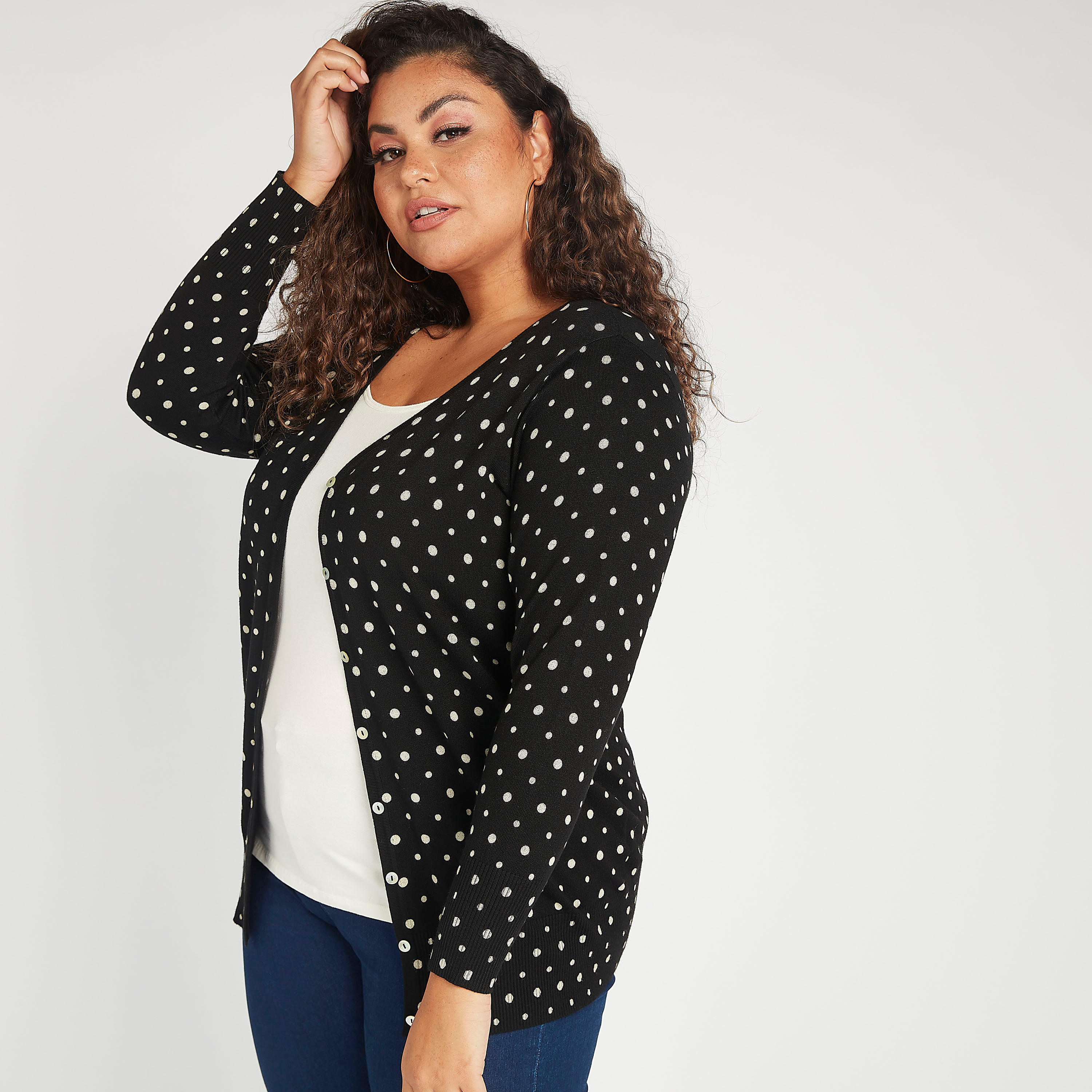 كارديجان منقّط بأكمام طويلة مع ياقة v-women-winterwear-cardigansandjumpers-cardigans-image-5