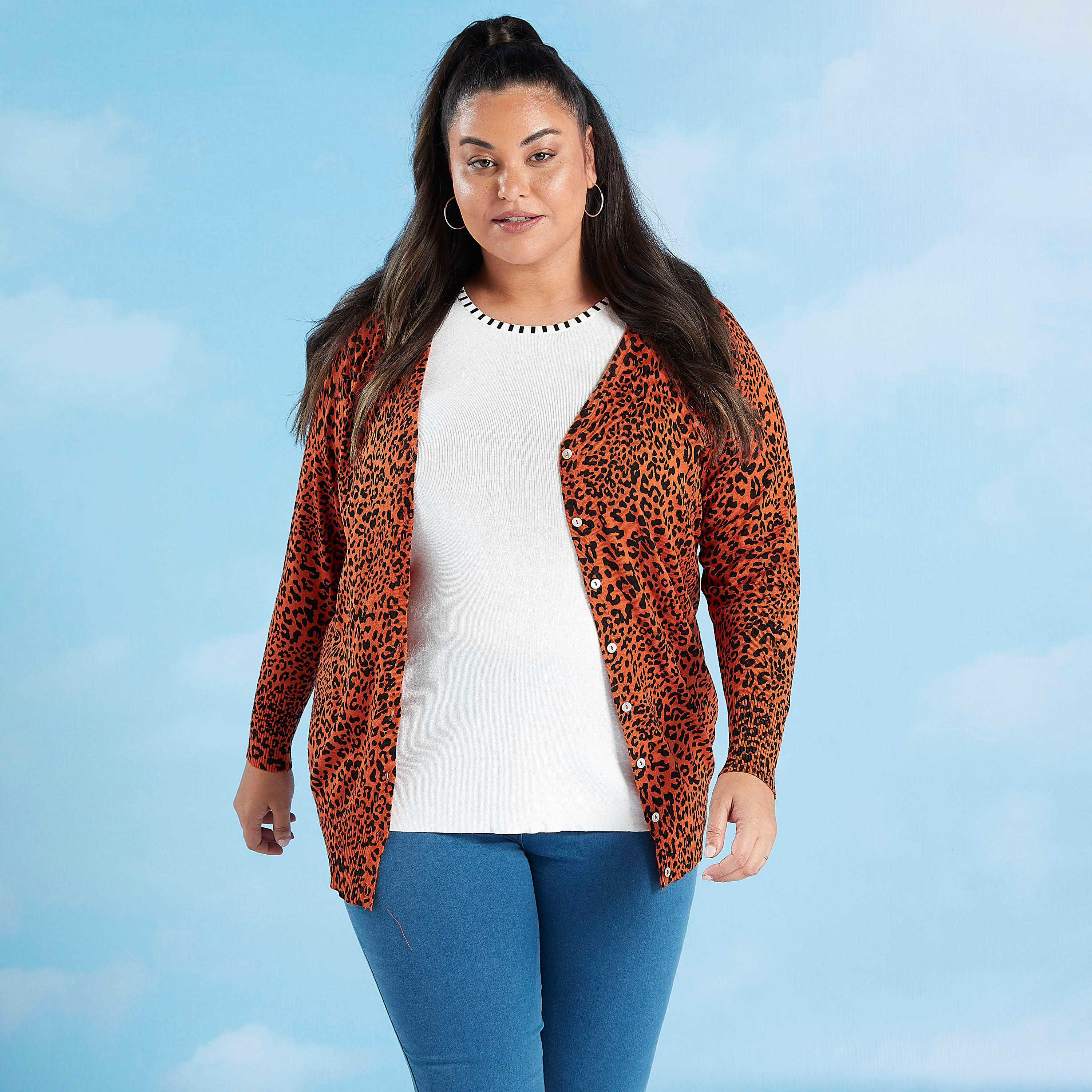 كارديجان بياقة v وطبعات حيوانات وأكمام طويلة-women-winterwear-cardigansandjumpers-cardigans-image-1