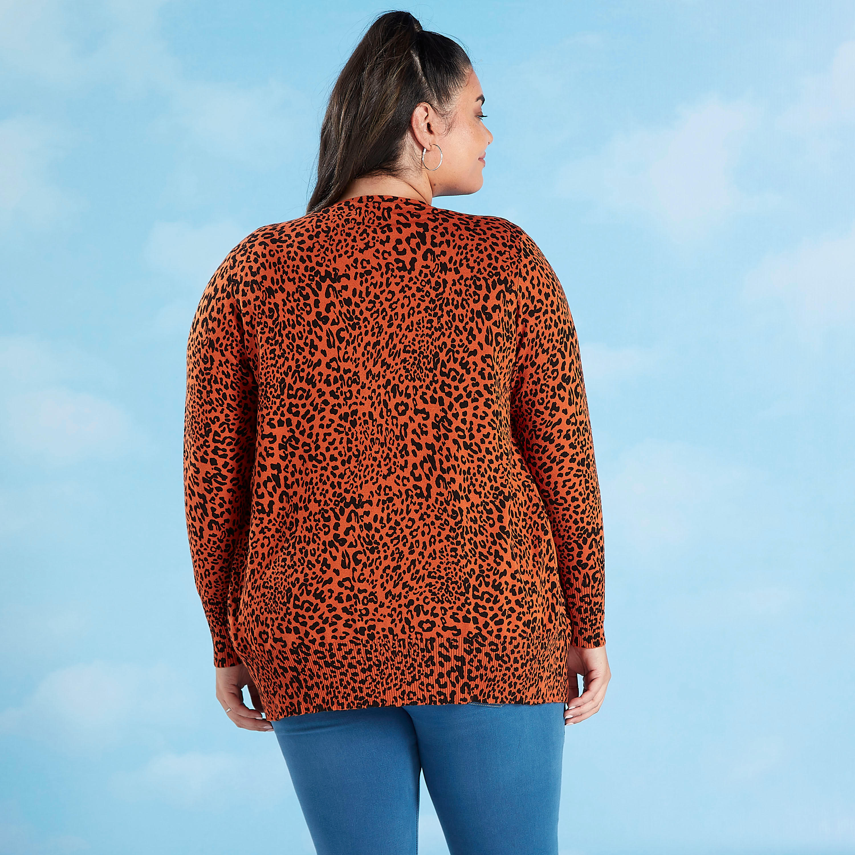 كارديجان بياقة v وطبعات حيوانات وأكمام طويلة-women-winterwear-cardigansandjumpers-cardigans-image-4