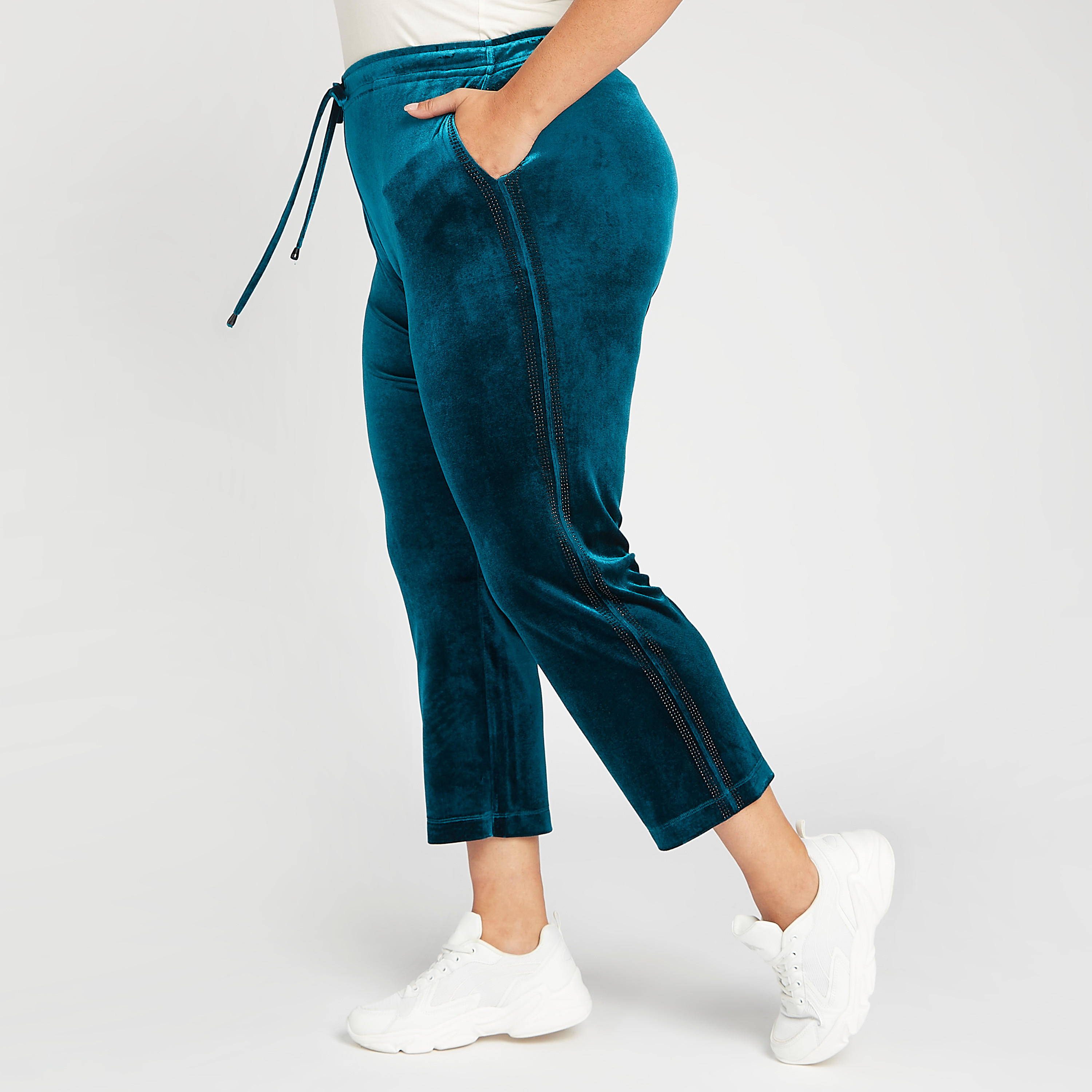 بنطلون مخملي قصير برباط إغلاق وجيوب-women-clothing-bottoms-trousers-image-6