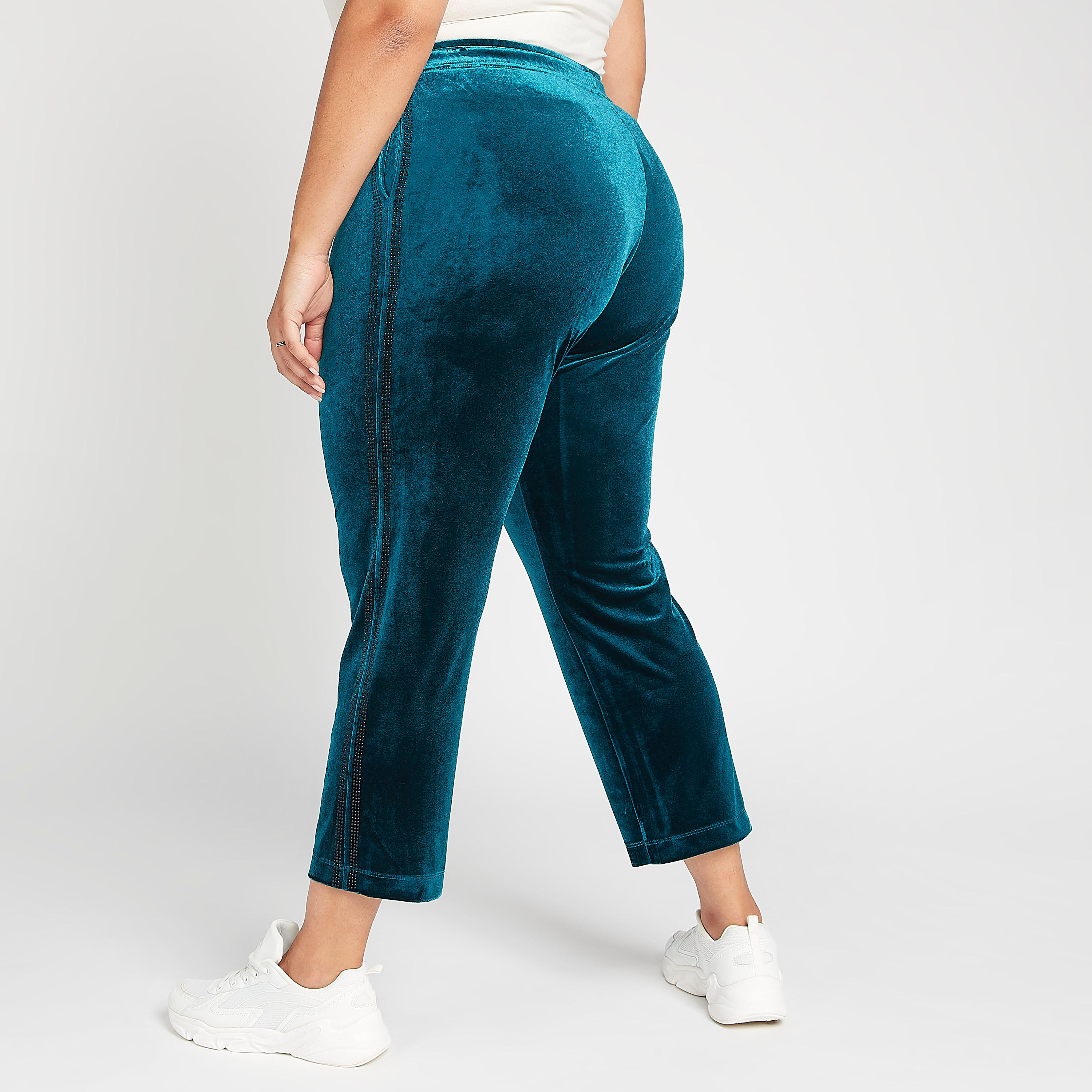 بنطلون مخملي قصير برباط إغلاق وجيوب-women-clothing-bottoms-trousers-image-4
