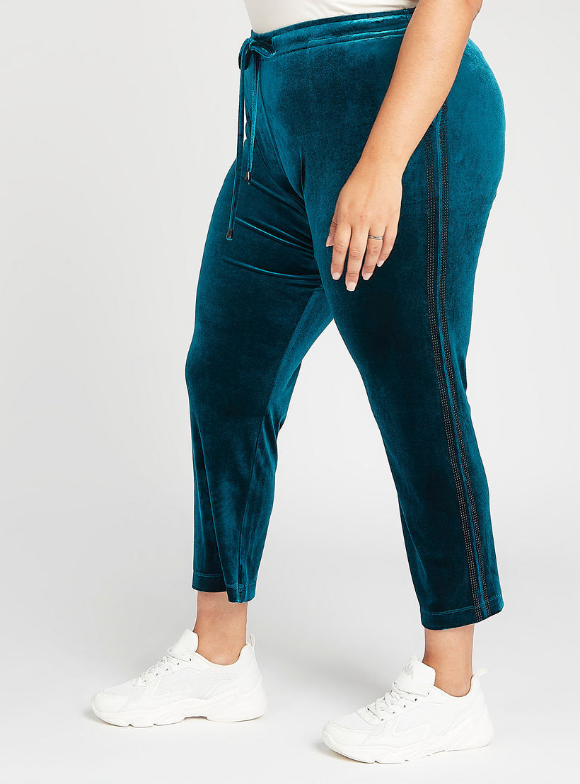 بنطلون مخملي قصير برباط إغلاق وجيوب-women-clothing-bottoms-trousers-image-1