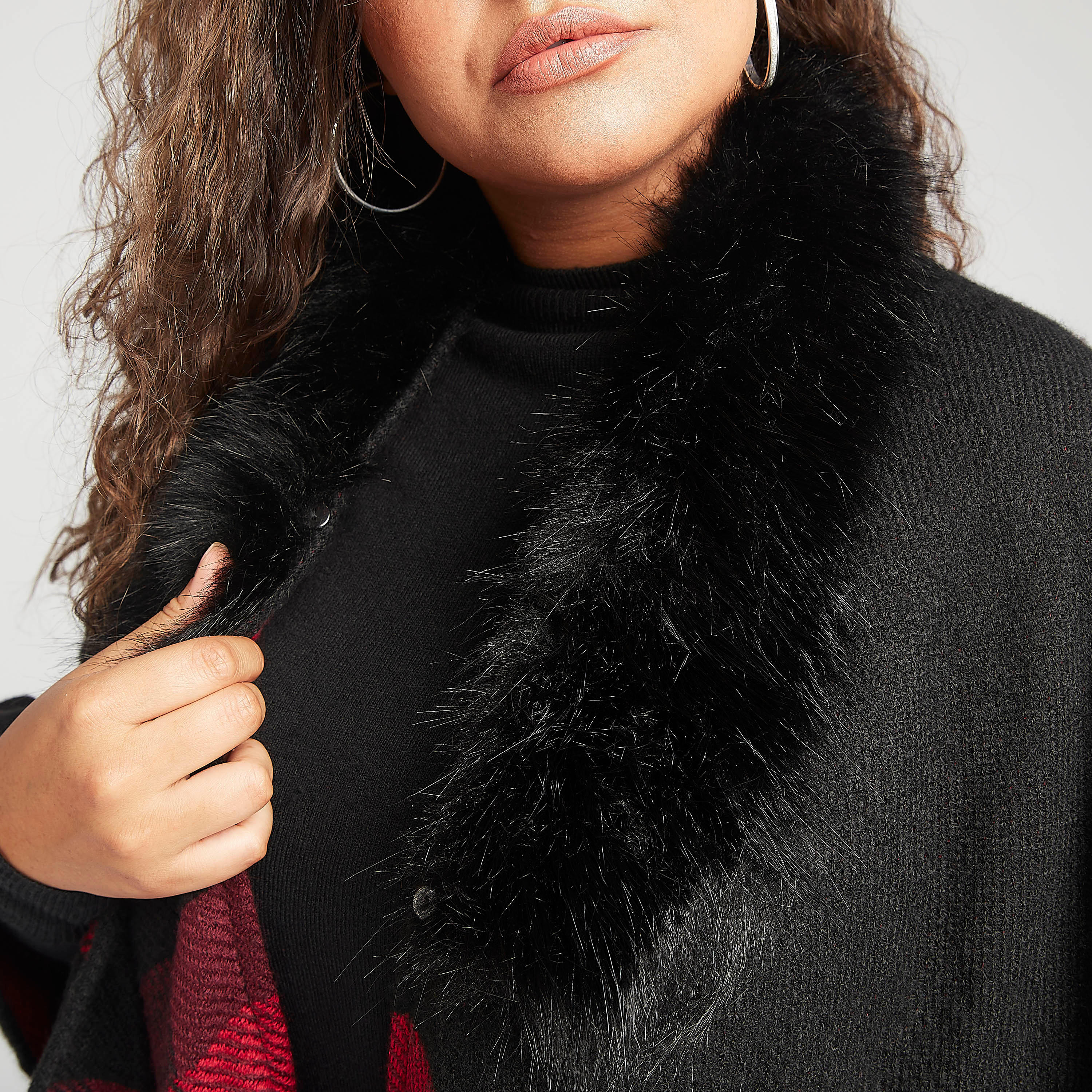 كارديجن بونشو مستدام كاروهات بياقة v وشراشيب-women-winterwear-cardigansandjumpers-cardigans-image-5
