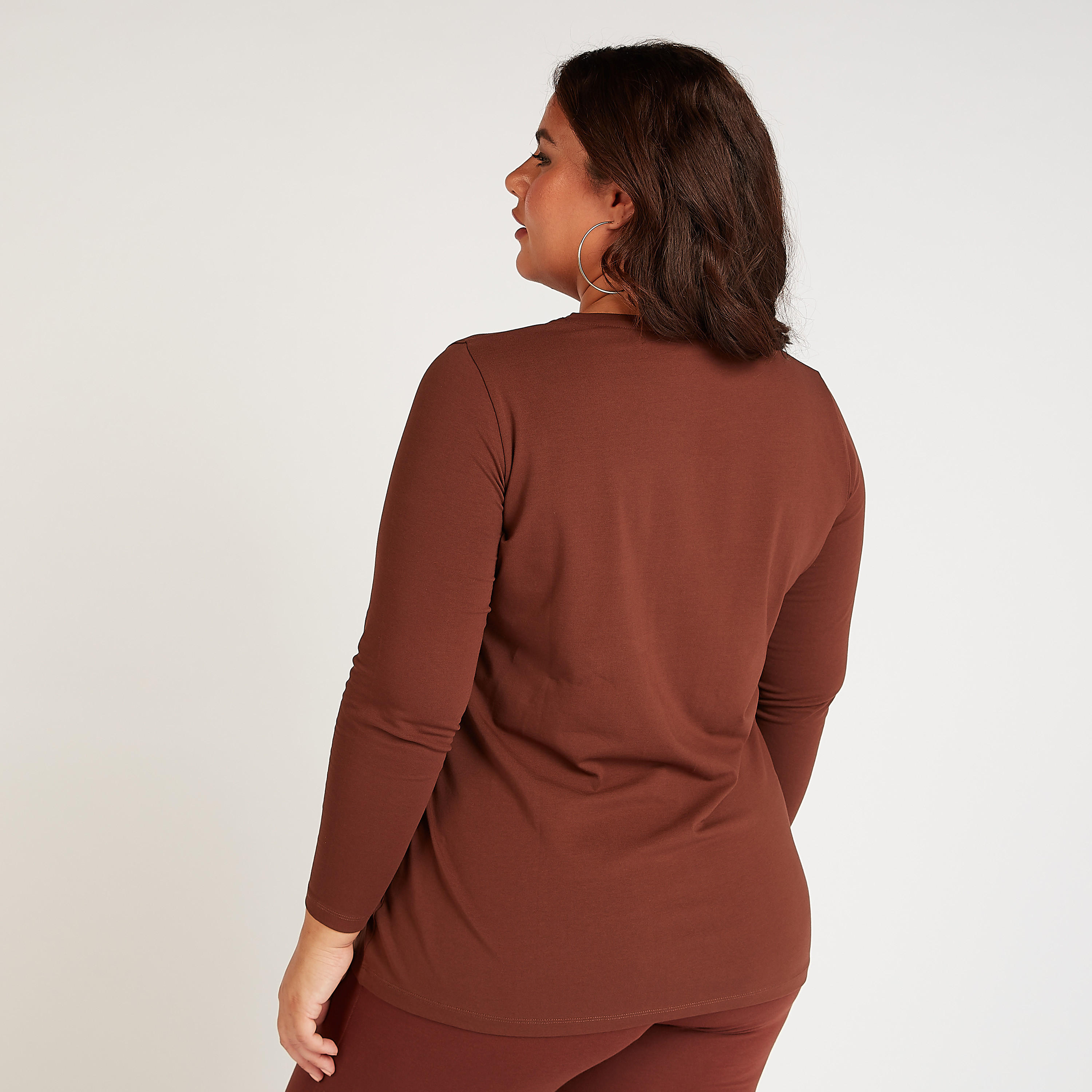 تيشيرت سادة بياقة ضيّقة وأكمام طويلة-women-clothing-tshirts-image-2