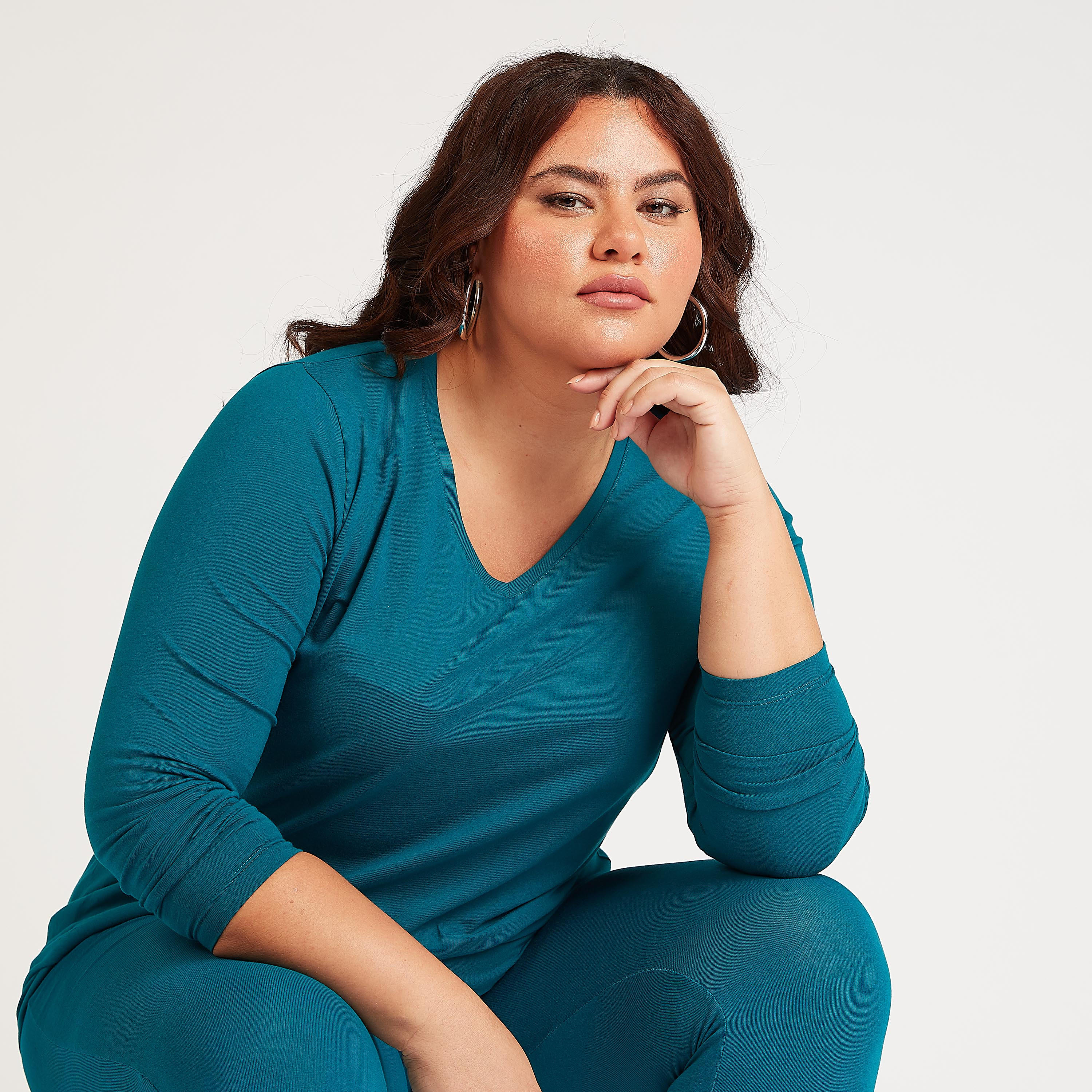 تيشيرت سادة بياقة V وأكمام طويلة-women-clothing-tshirts-image-1