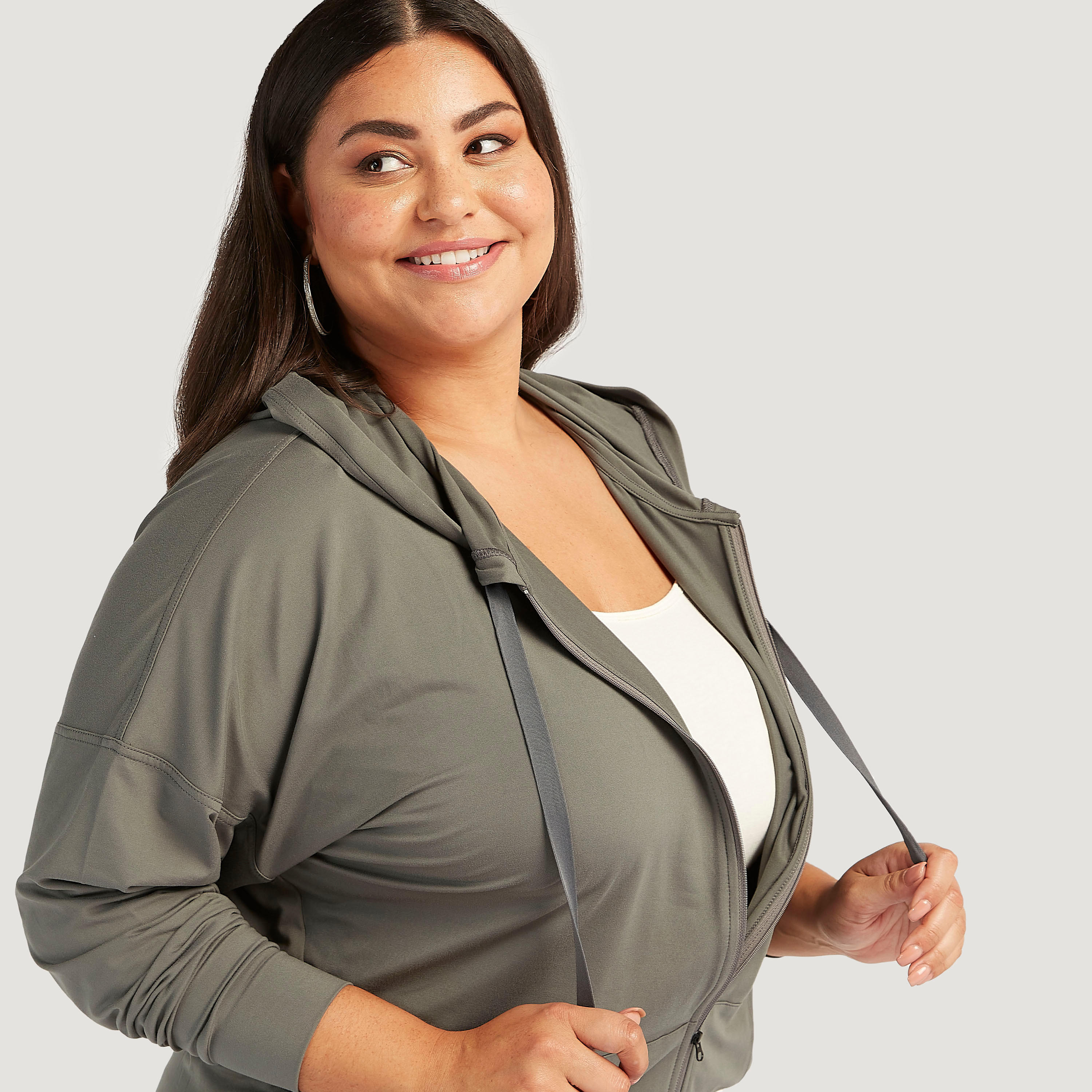 جاكيت بقبّعة سادة بسحّاب مع جيوب-women-winterwear-coatsandjackets-jackets-image-3