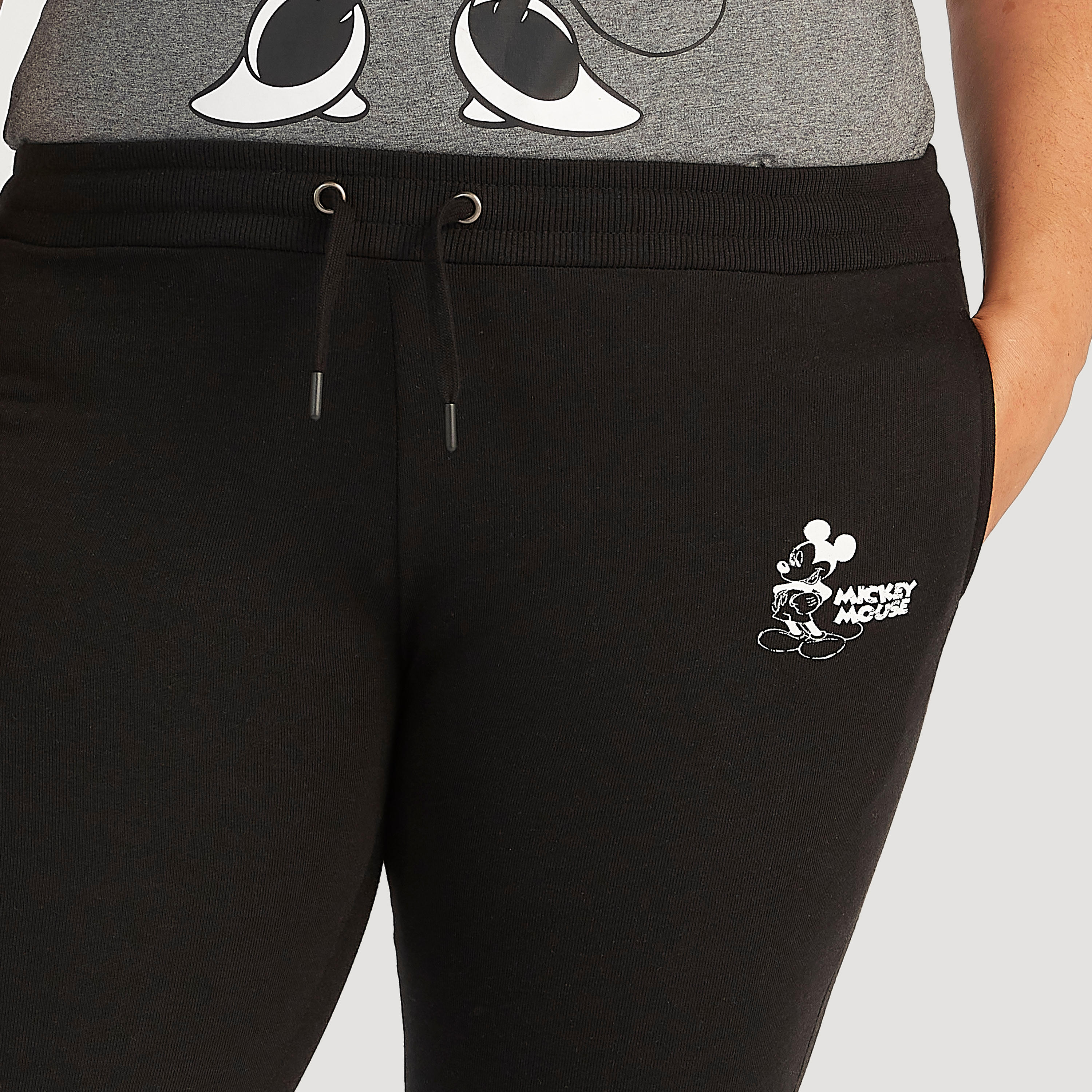 بنطلون رياضي بطبعات ميكي ماوس وجيوب-women-clothing-bottoms-joggers-image-1