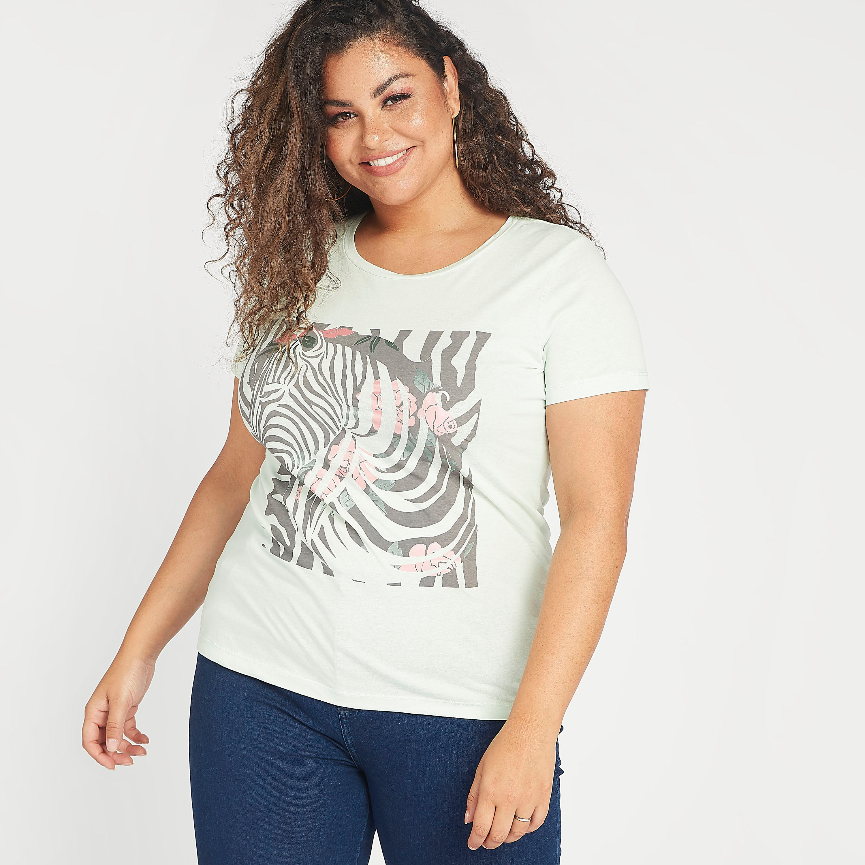 تيشيرت بياقة مستديرة وأكمام قصيرة وطبعات-women-clothing-tshirts-image-4