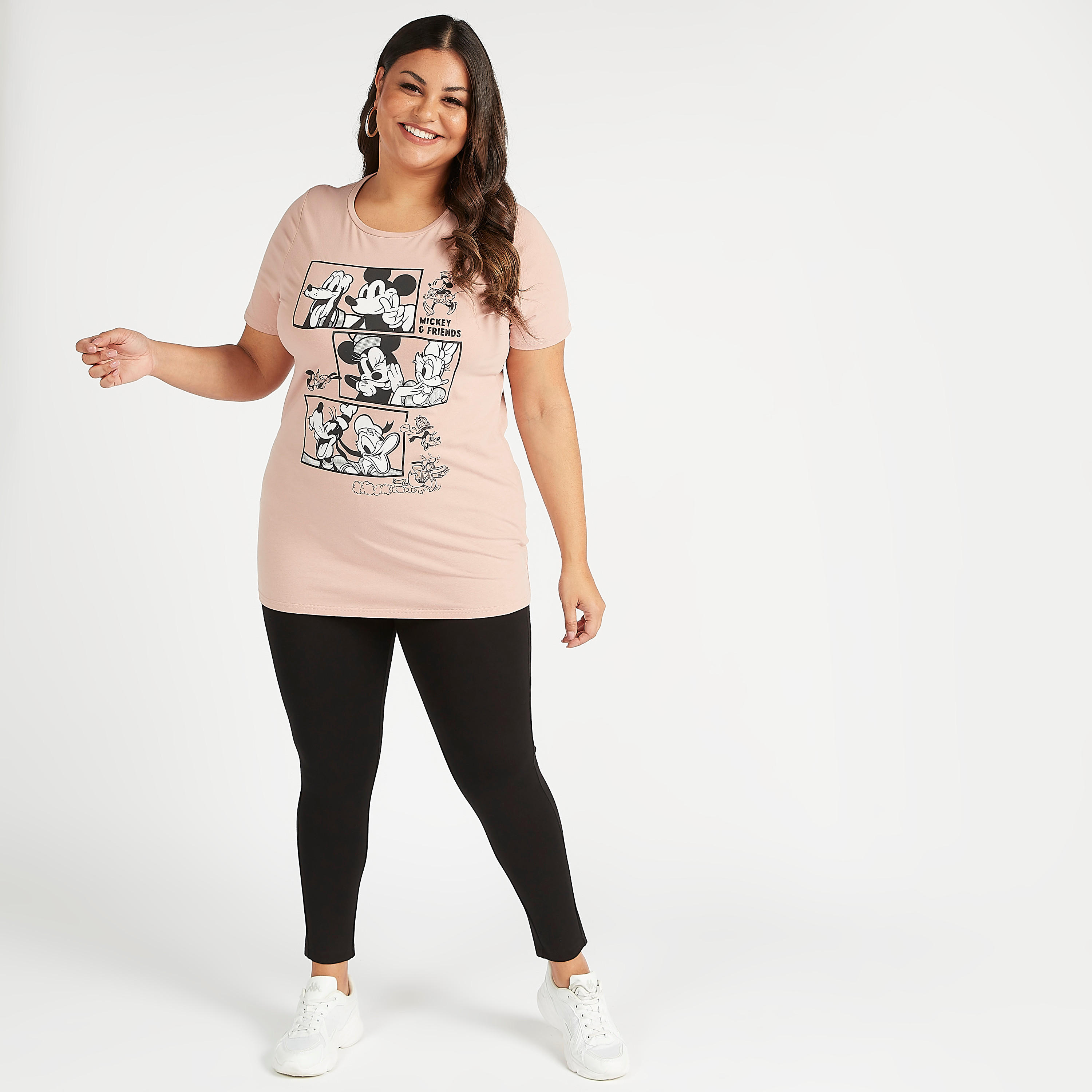 تيشيرت مستدام بأكمام قصيرة وطبعات ميكي أند ذي فريندس-women-clothing-tshirts-image-2