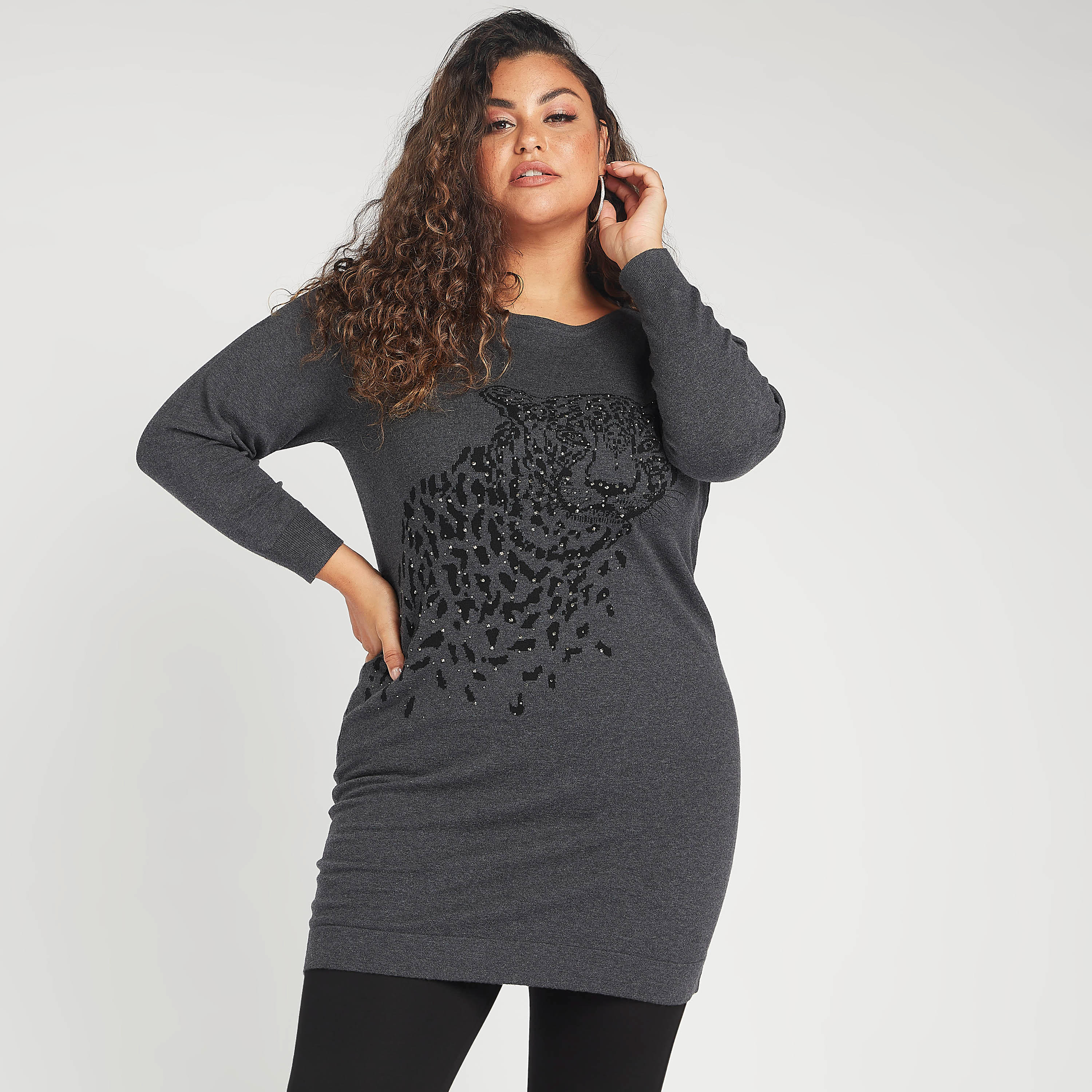 فستان واسع قصير بأكمام طويلة وتفاصيل مزينة-women-clothing-dresses-image-1