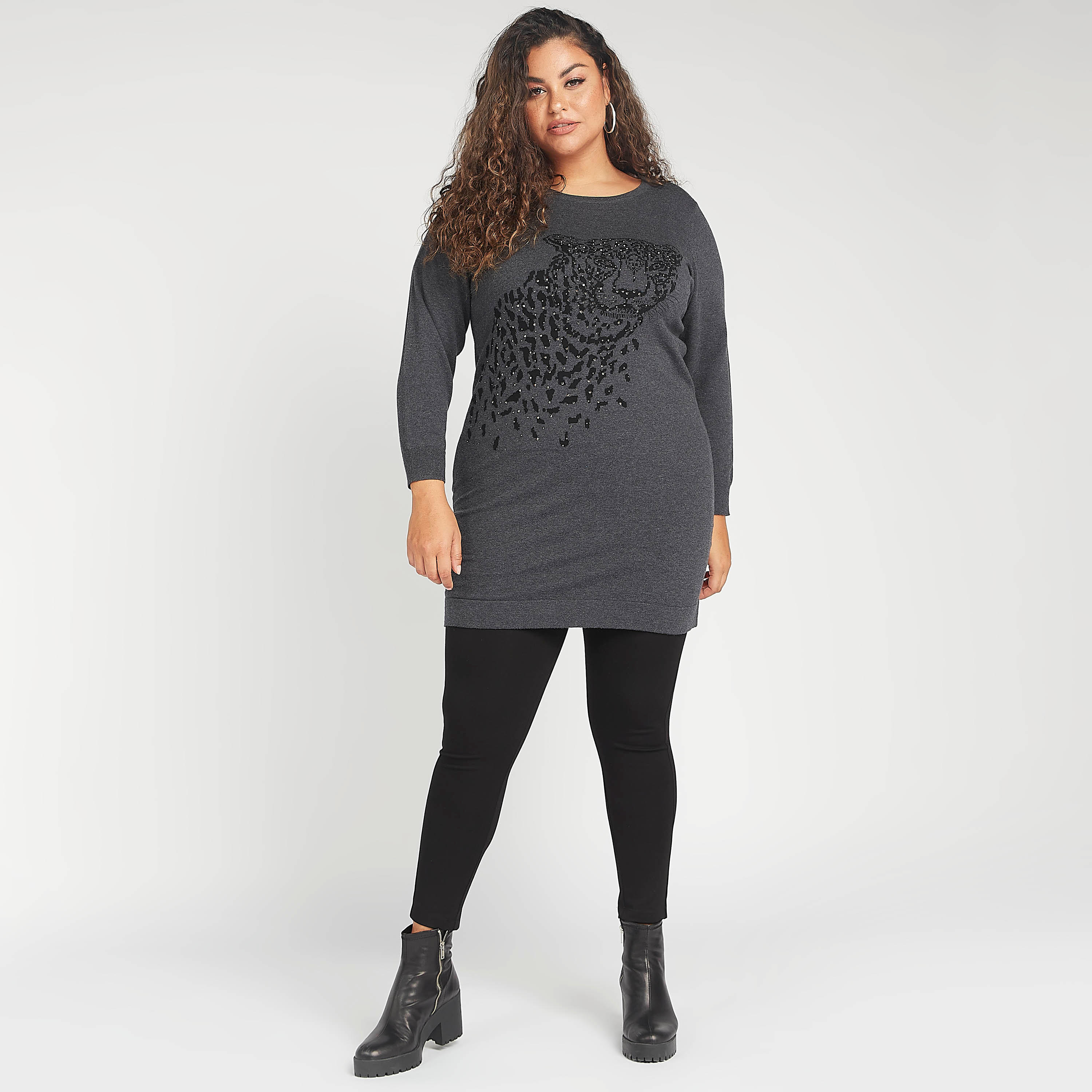 فستان واسع قصير بأكمام طويلة وتفاصيل مزينة-women-clothing-dresses-image-2
