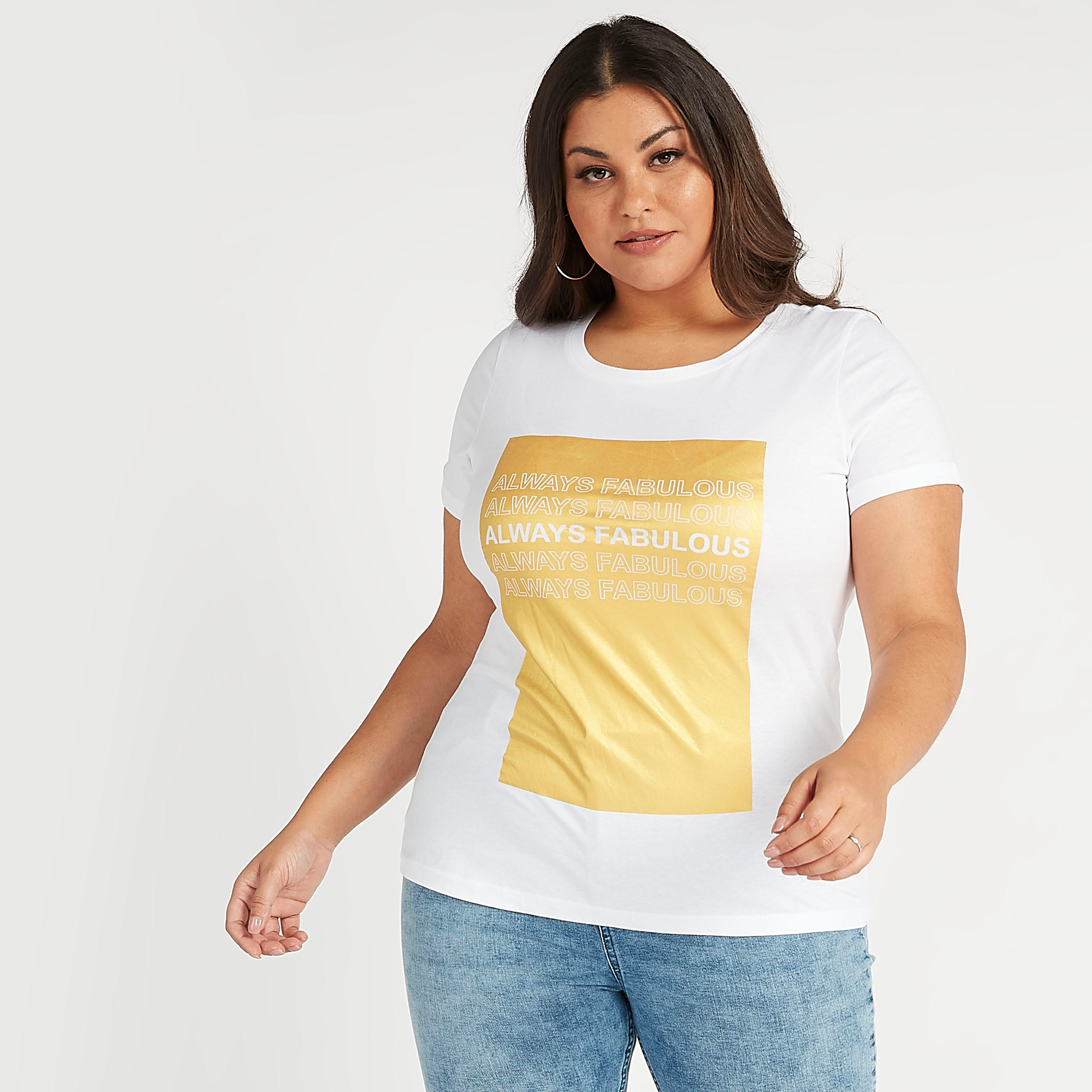 تيشيرت مستدام بياقة مستديرة وأكمام قصيرة وطبعات شعار-women-clothing-tshirts-image-1