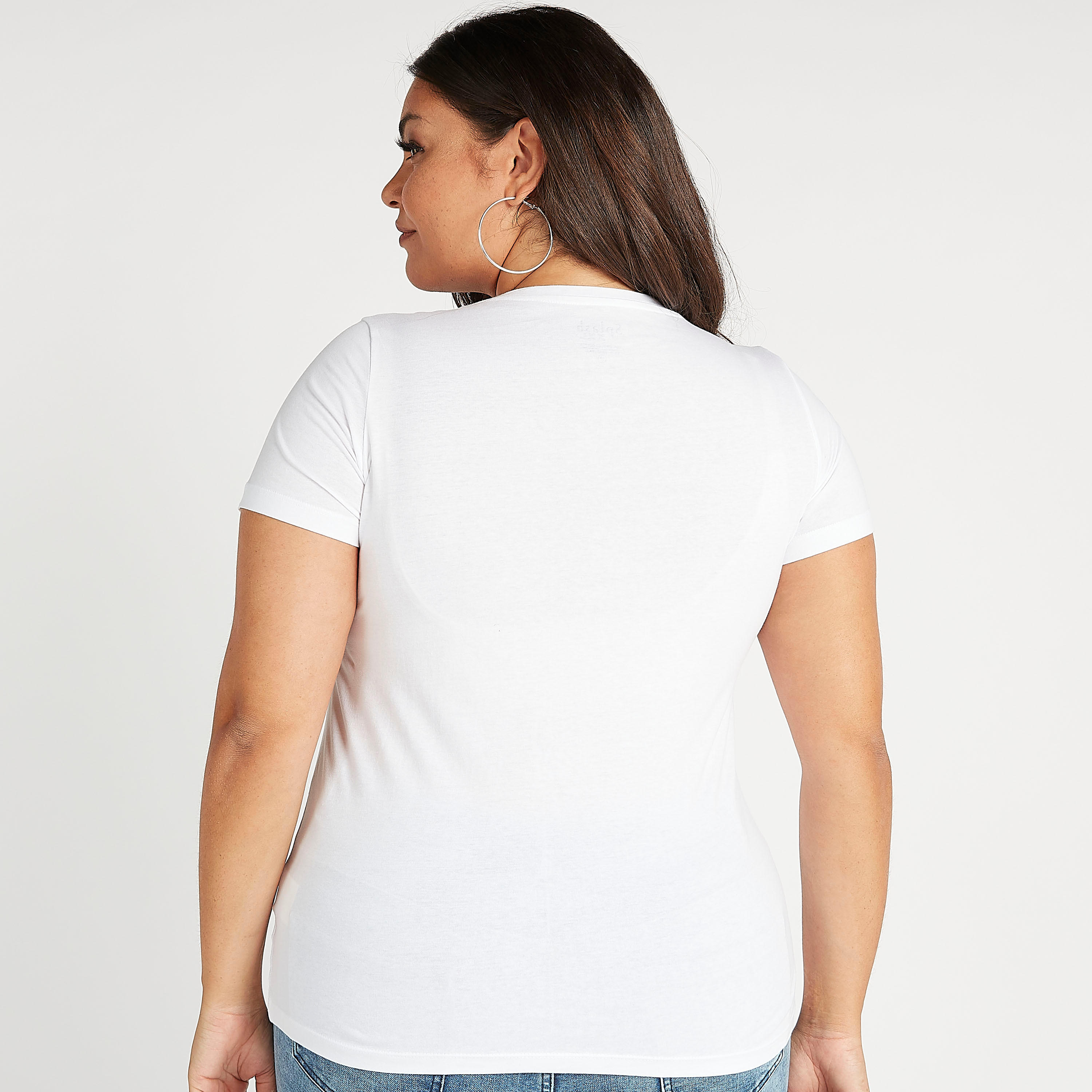 تيشيرت مستدام بياقة مستديرة وأكمام قصيرة وطبعات شعار-women-clothing-tshirts-image-3