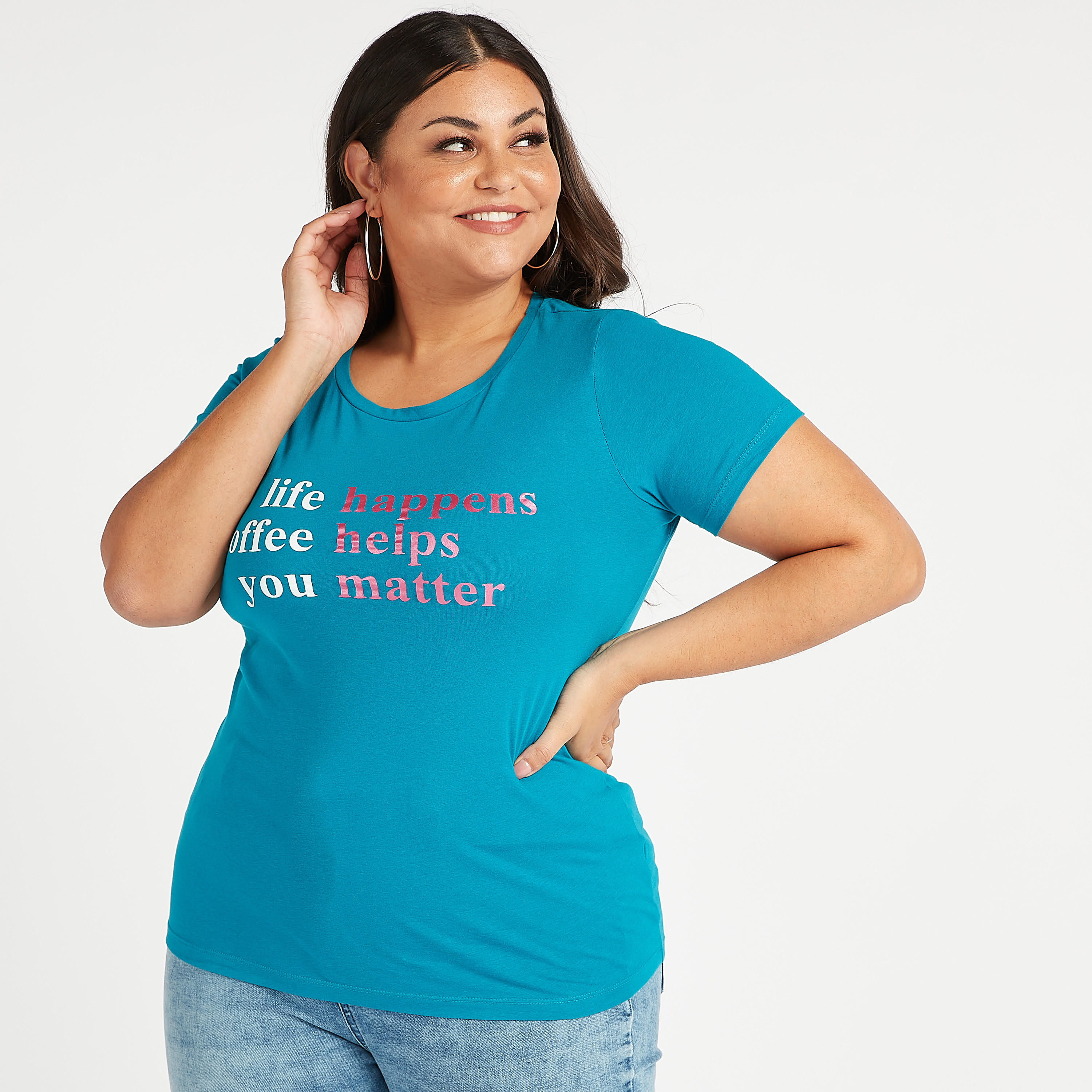 تيشيرت مستدام بياقة ضيّقة وأكمام قصيرة وطبعات شعار-women-clothing-tshirts-image-3