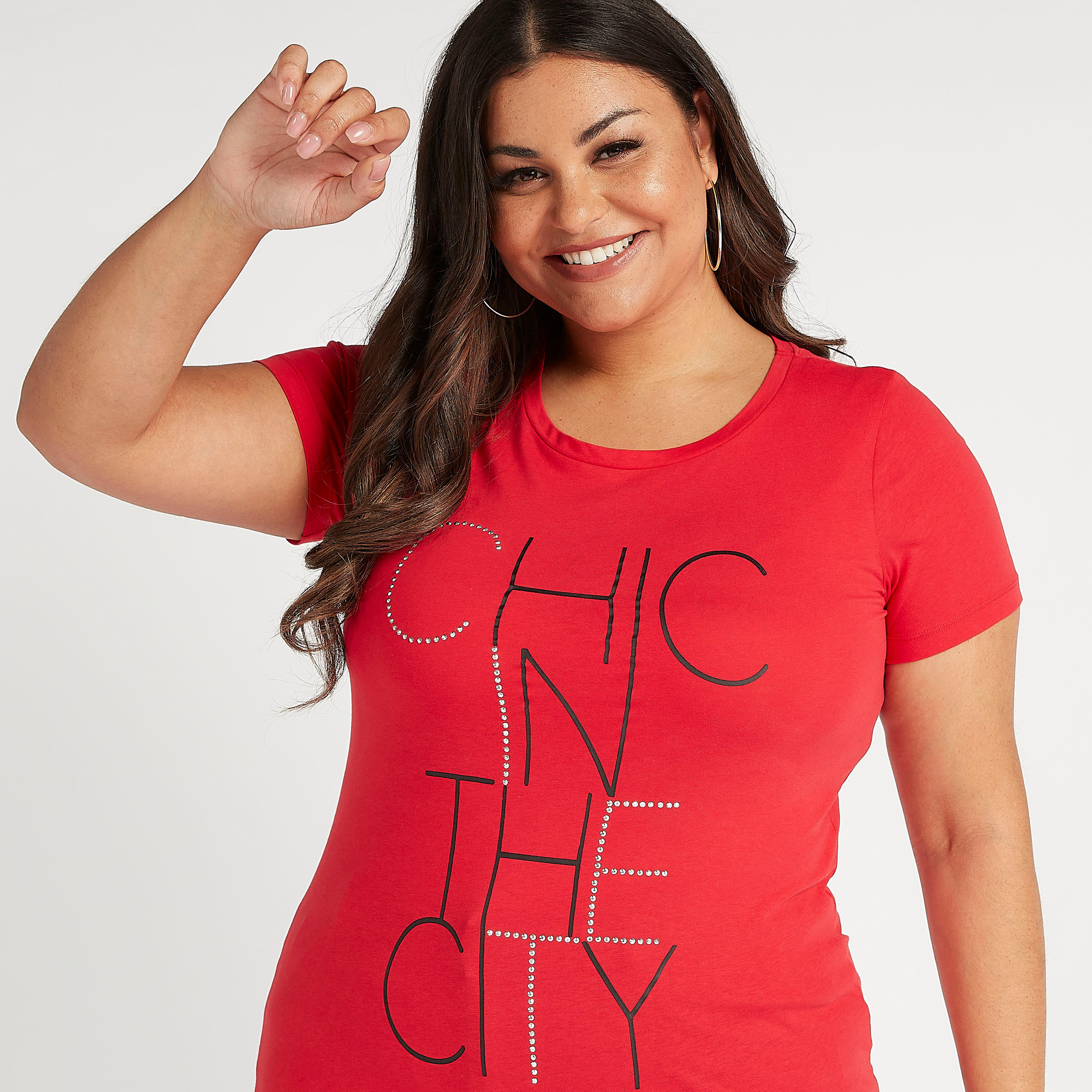 تيشيرت مستدام بياقة ضيّقة وأكمام قصيرة وطبعات شعار-women-clothing-tshirts-image-1