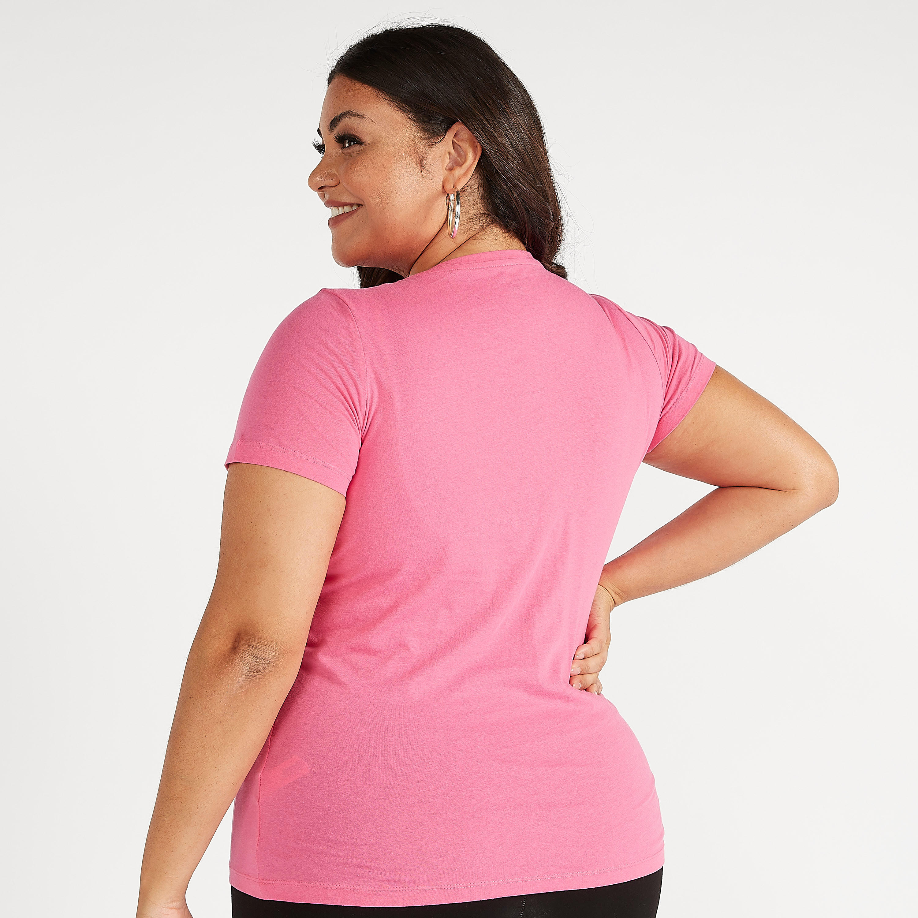 تيشيرت مستدام مزيّن بياقة مستديرة وأكمام قصيرة-women-clothing-tshirts-image-3