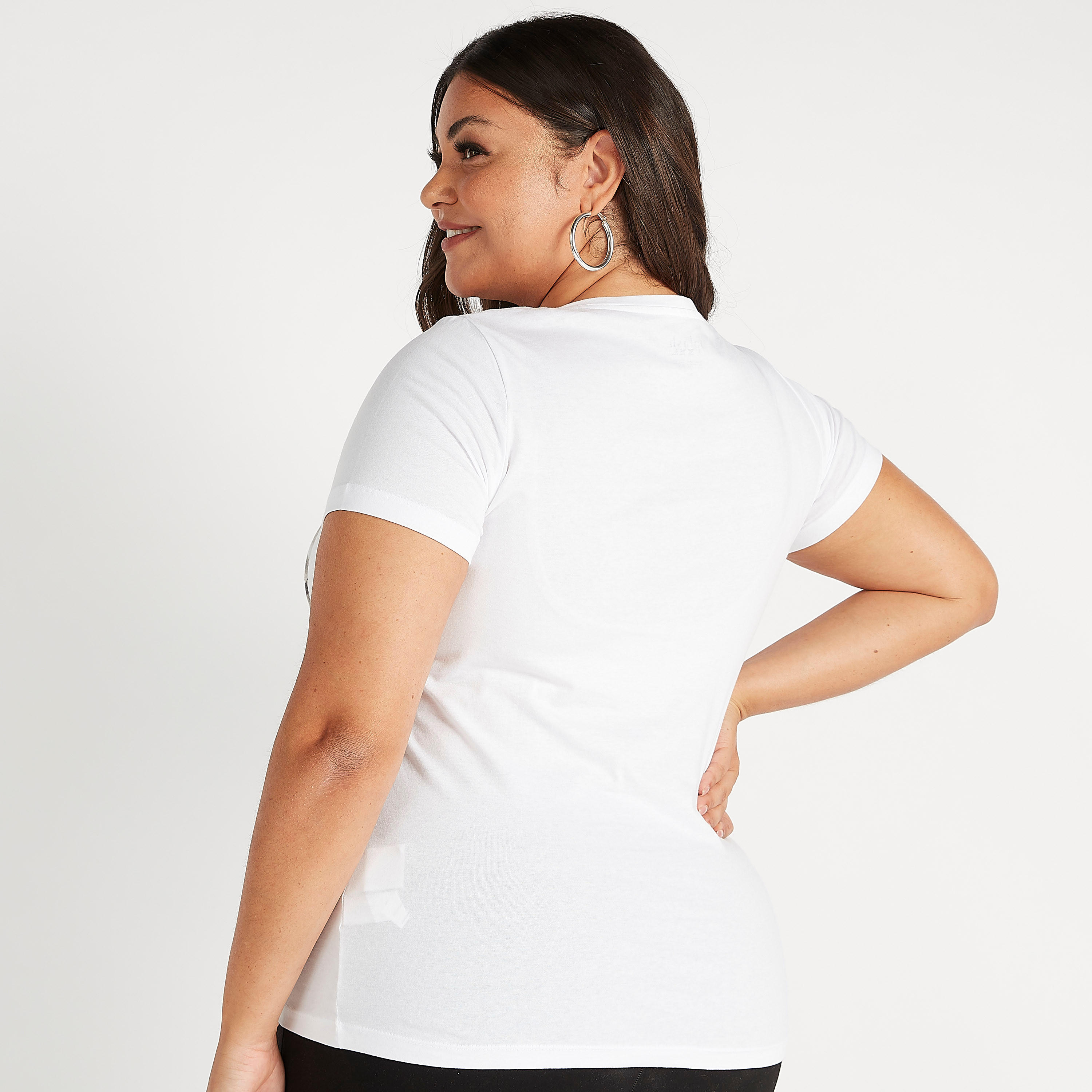 تيشيرت مستدام بياقة ضيّقة وأكمام قصيرة وطبعات أزهار-women-clothing-tshirts-image-3