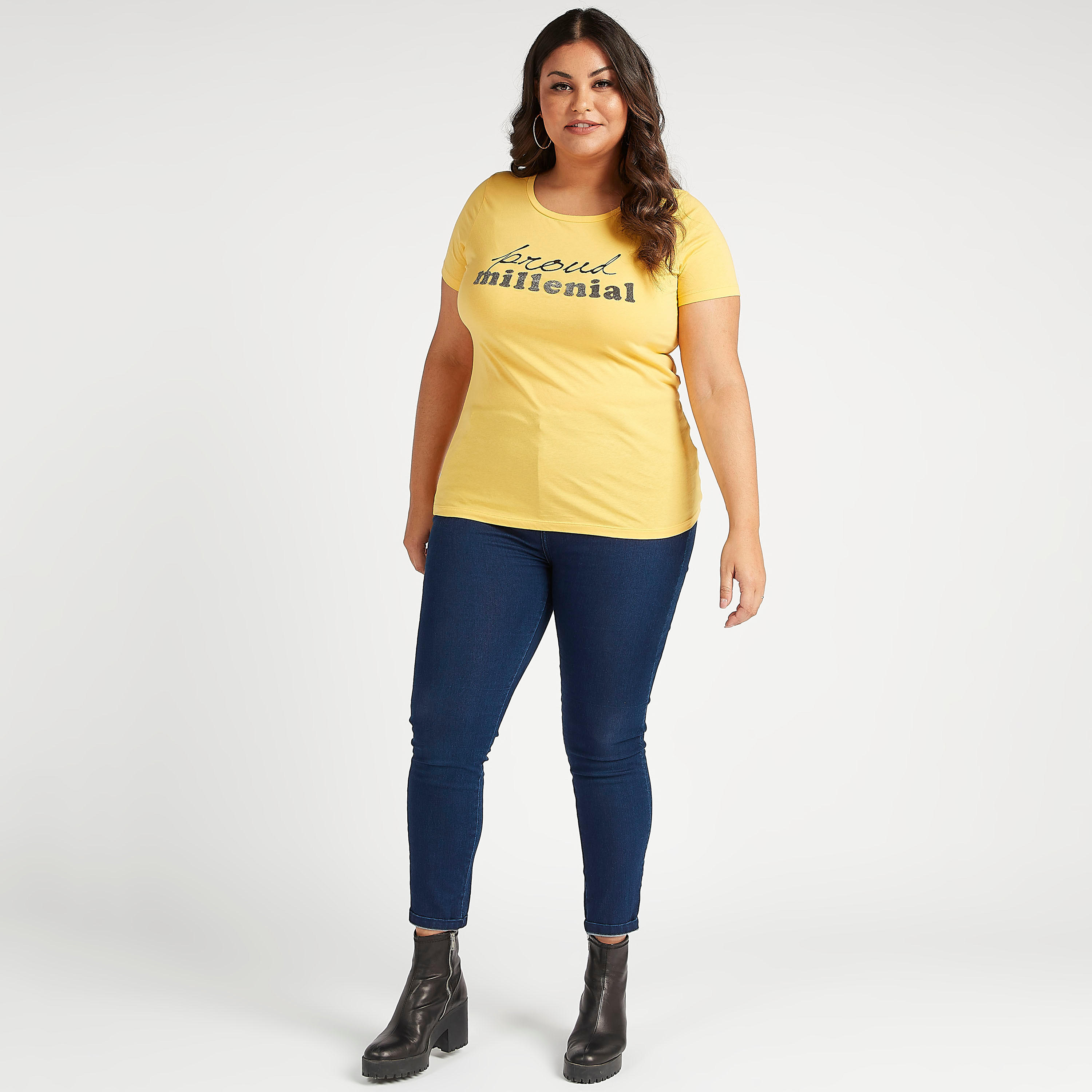 تيشيرت مستدام بياقة مستديرة وأكمام قصيرة وطبعات-women-clothing-tshirts-image-2