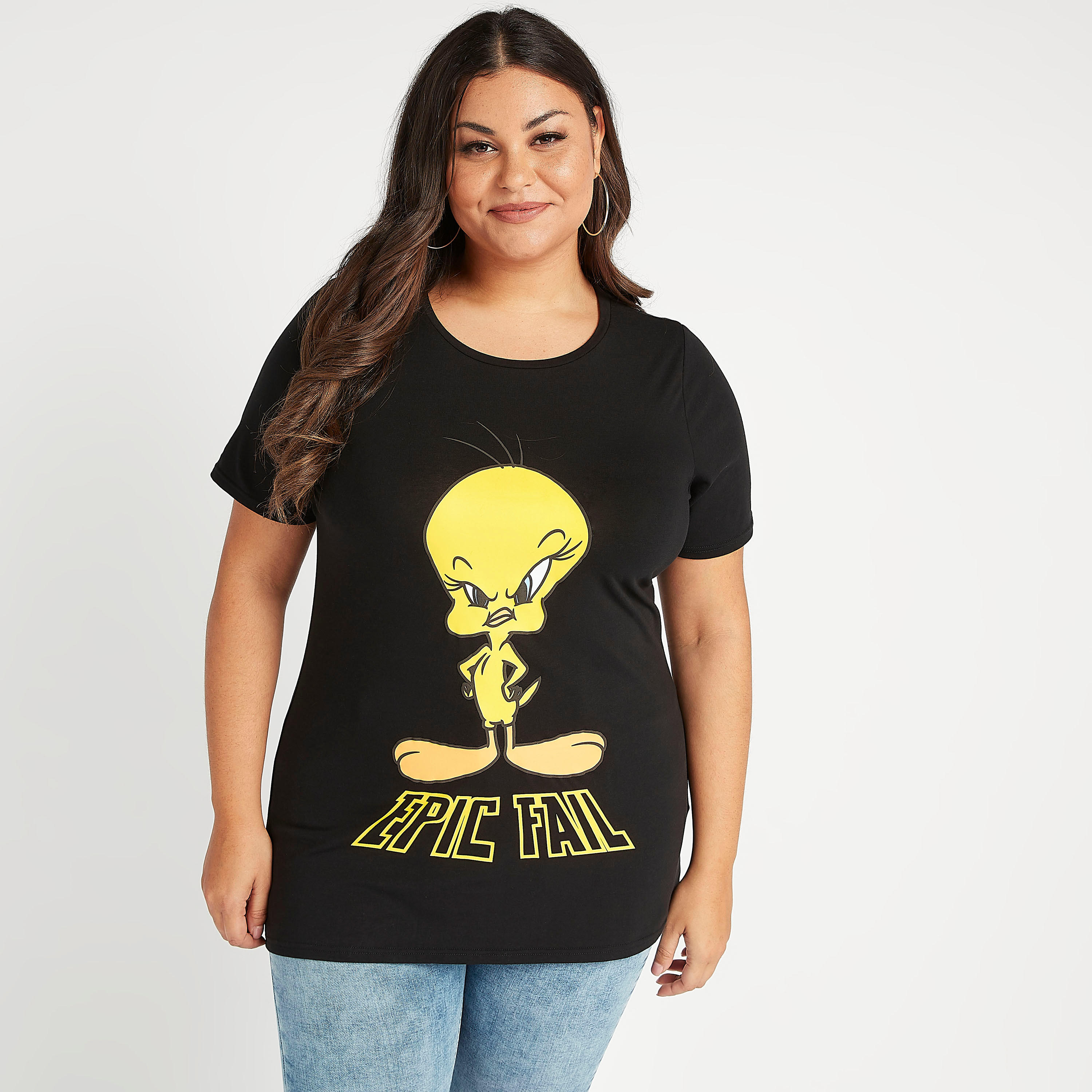 تيشيرت بياقة ضيّقة وأكمام قصيرة وطبعات-women-clothing-tshirts-image-1