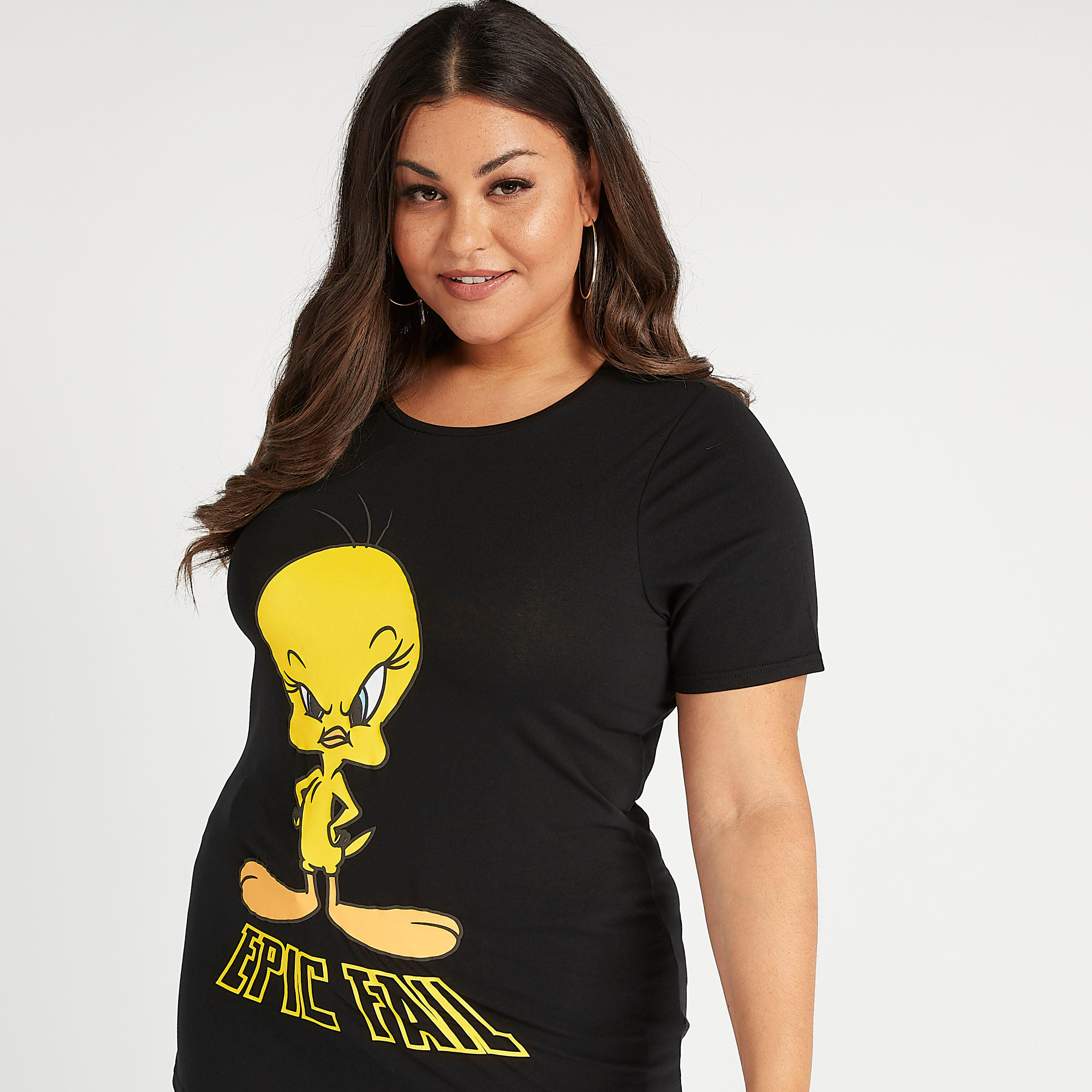 تيشيرت بياقة ضيّقة وأكمام قصيرة وطبعات-women-clothing-tshirts-image-3
