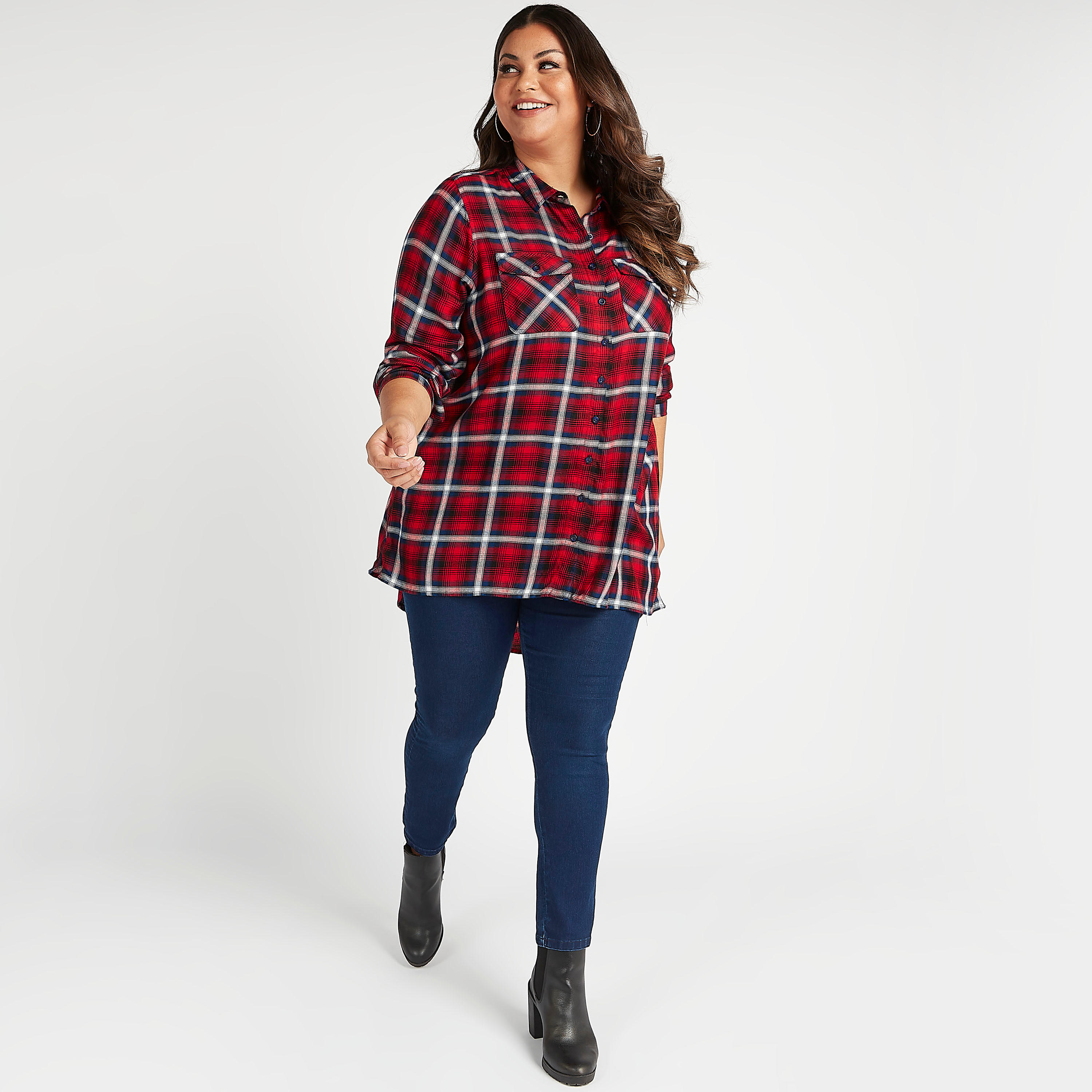 قميص كاروهات بأكمام طويلة وجيب على الصّدر مع أطراف غير مستوية-women-clothing-shirtsandblouses-blouses-image-1