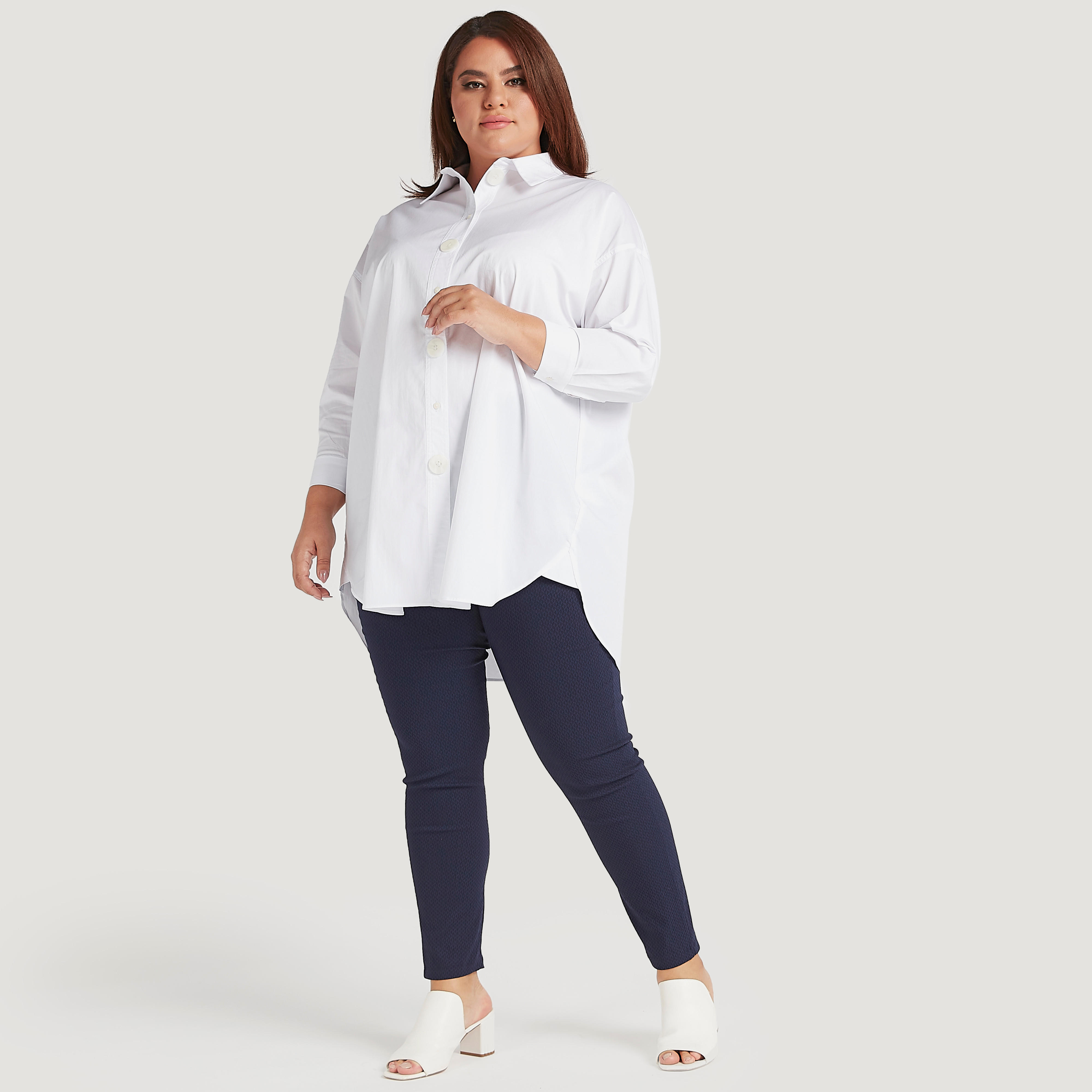 قميص سادة بأكمام طويلة وزر علوي-women-clothing-shirtsandblouses-blouses-image-4