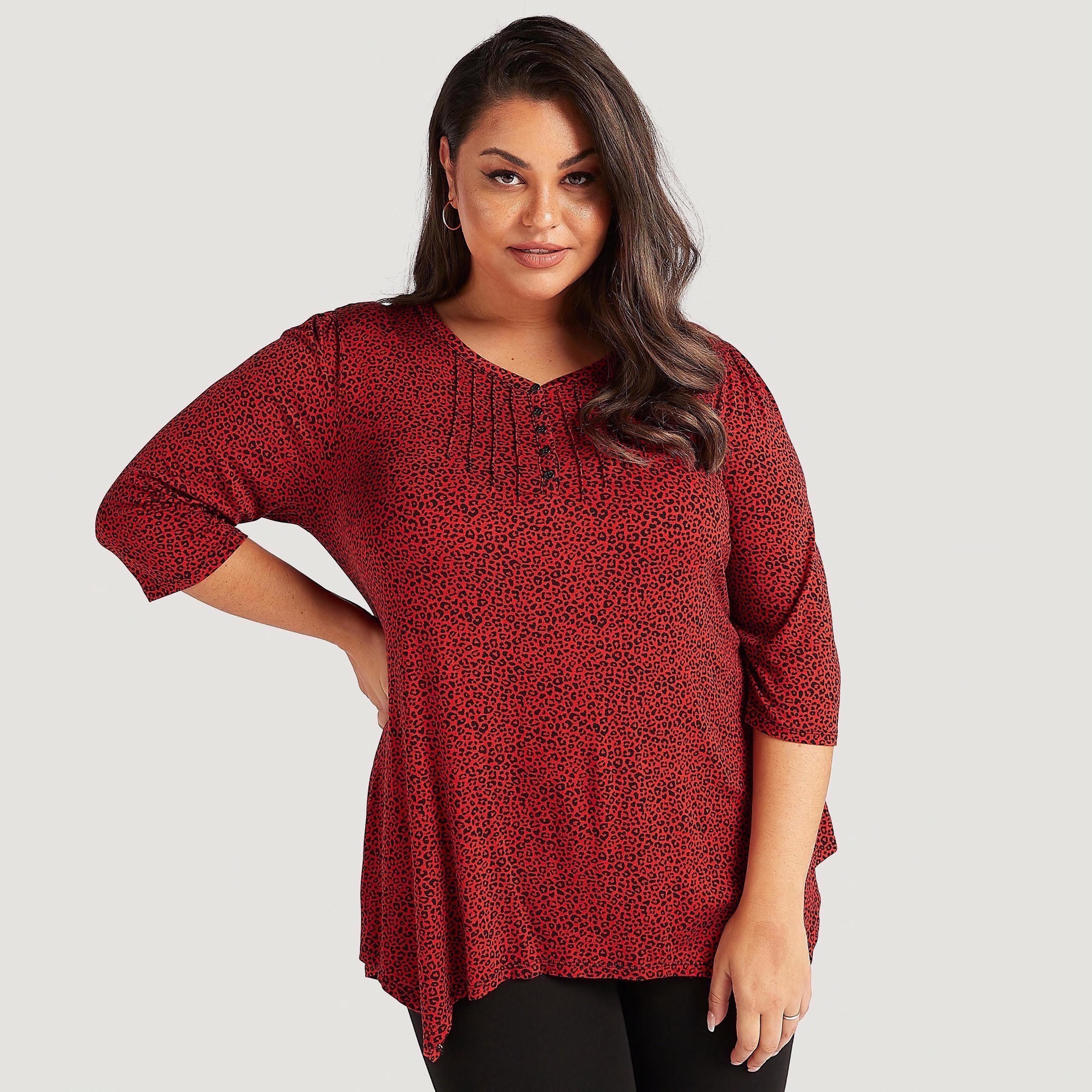 بلوزة بياقة v وطبعات حيوانات وأكمام 3/4 وأطراف غير مستوية-women-clothing-shirtsandblouses-blouses-image-5