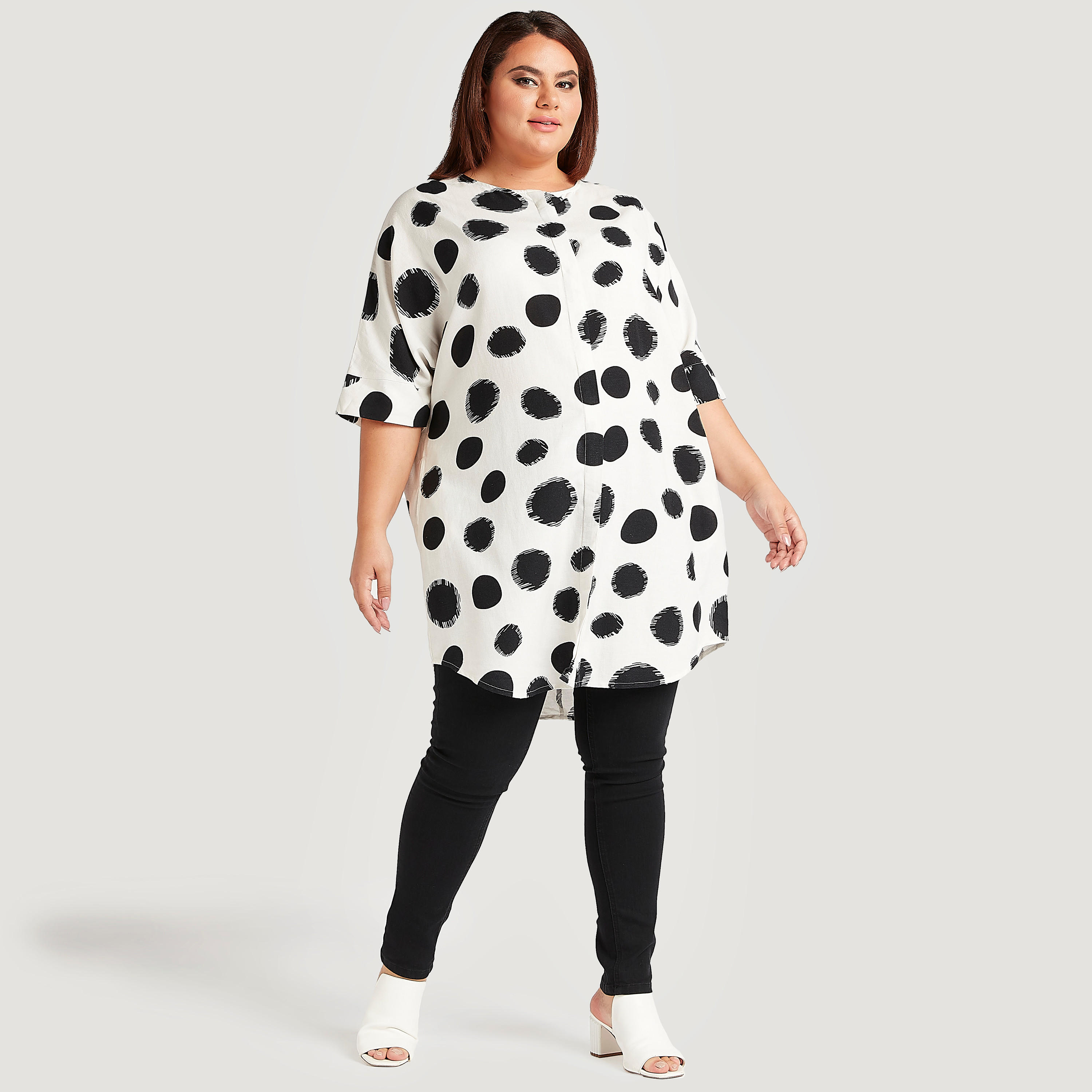 تونيك بياقة مستديرة وطبعات منقّطة وأكمام 3/4-women-clothing-shirtsandblouses-blouses-image-4