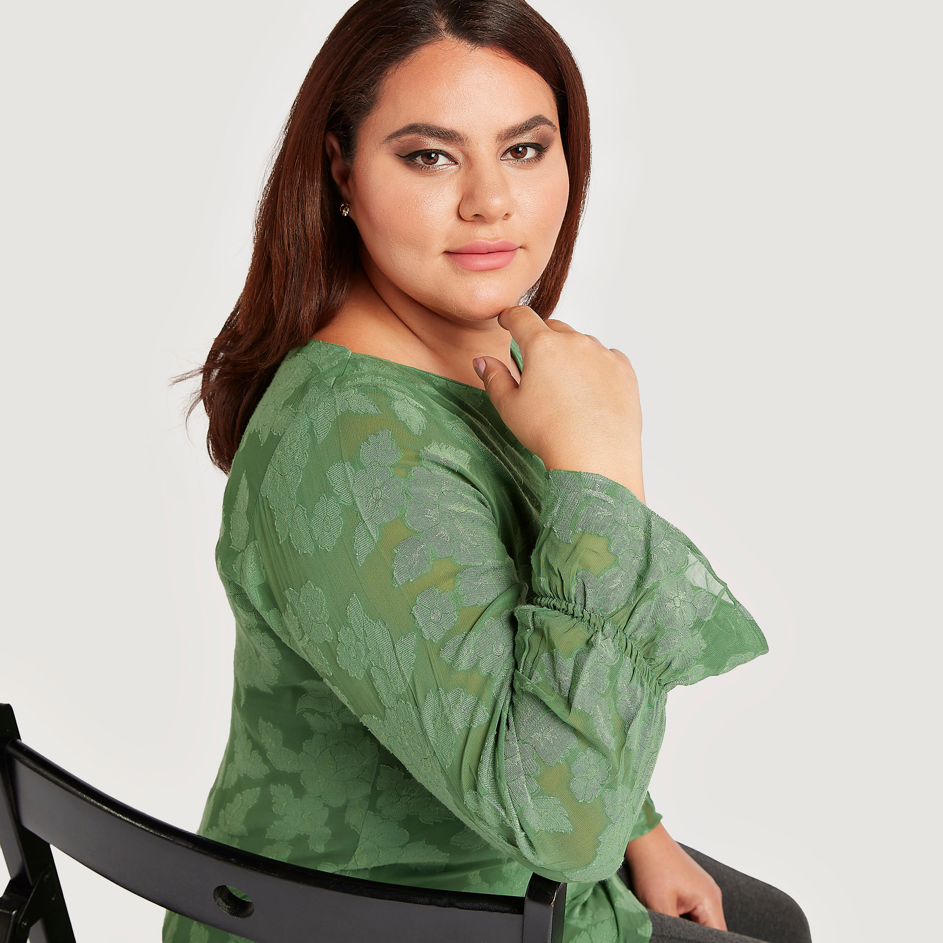 بلوزة بياقة قارب وأكمام طويلة وطبعات أزهار-women-clothing-shirtsandblouses-blouses-image-5