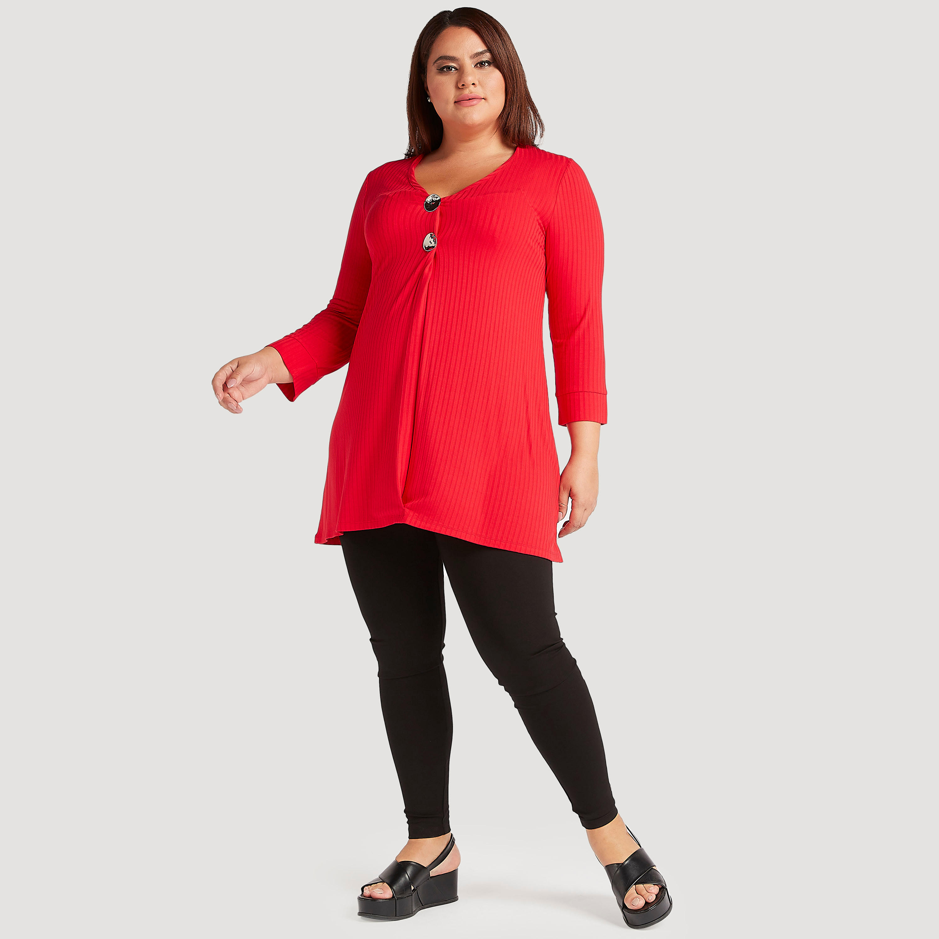 بلوزة بارزة الملمس بأكمام طويلة وياقة v وتفاصيل زر-women-clothing-tshirts-image-2