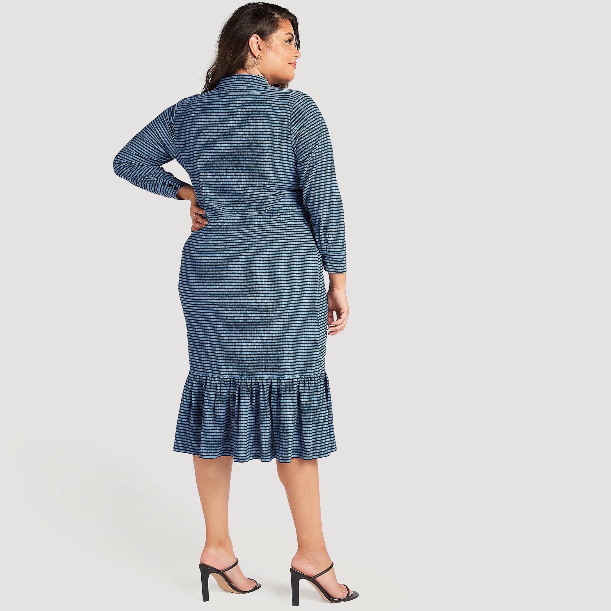 فستان ميدي مخطّط بارز الملمس بأطراف كشكشة وياقة عادية-women-clothing-dresses-image-2