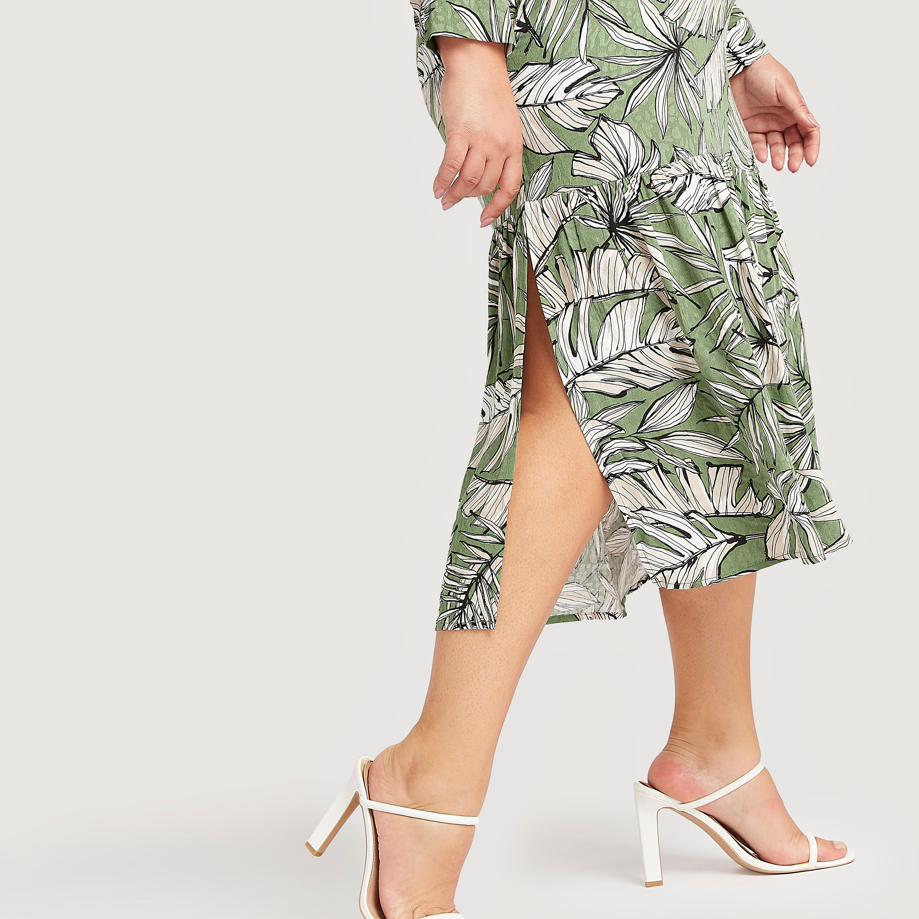 فستان ميدي بتصميم أزهار وأكمام طويلة وفتحة جانبيّة-women-clothing-dresses-image-6