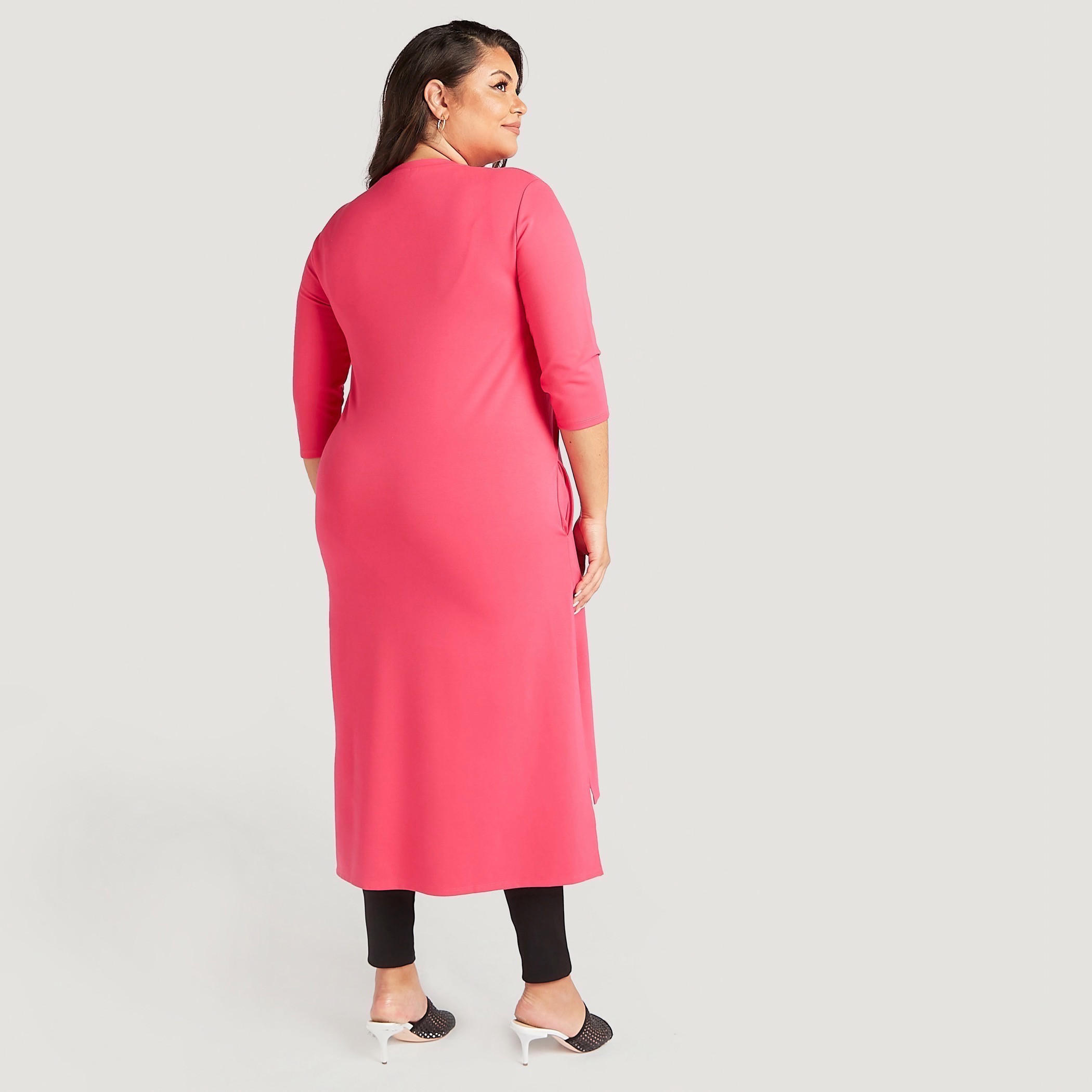 فستان واسع ميدي مطرّز بأكمام 3/4 وأطراف غير مستوية-women-clothing-dresses-image-4