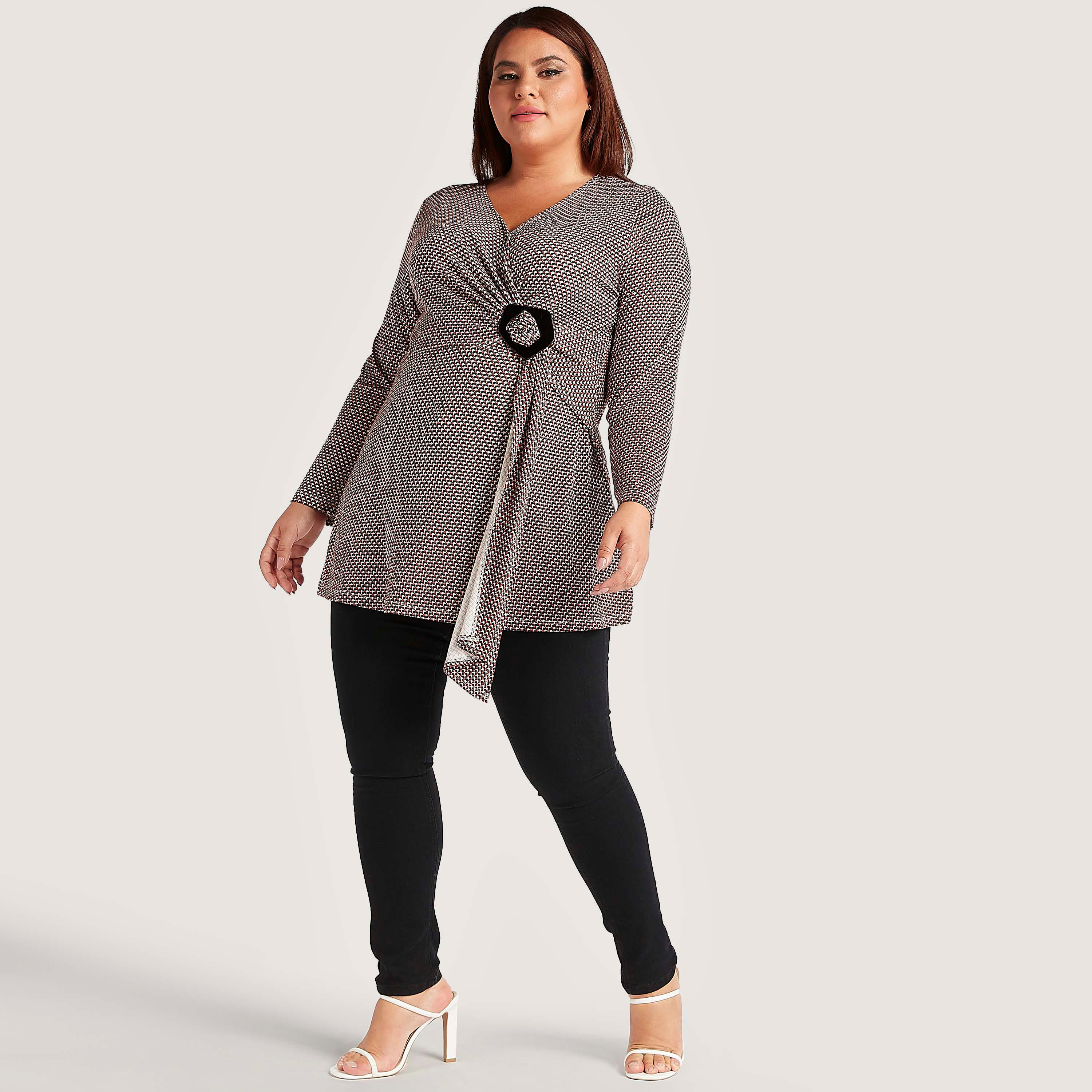 بلوزة بياقة v وطبعات وأكمام طويلة وتفاصيل عقدة-women-clothing-shirtsandblouses-blouses-image-2