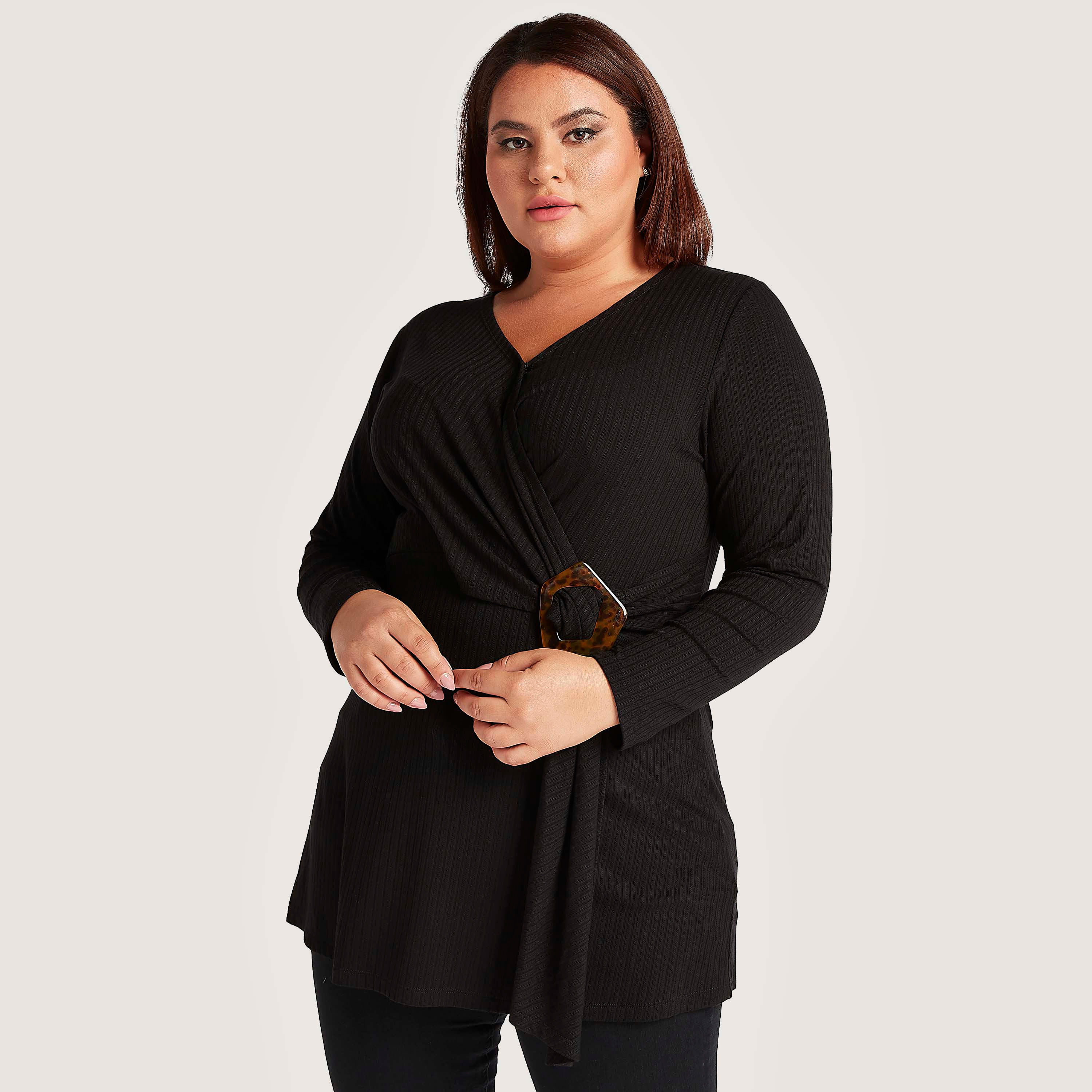 بلوزة بارزة الملمس بياقة V وأكمام طويلة-women-clothing-tshirts-image-1