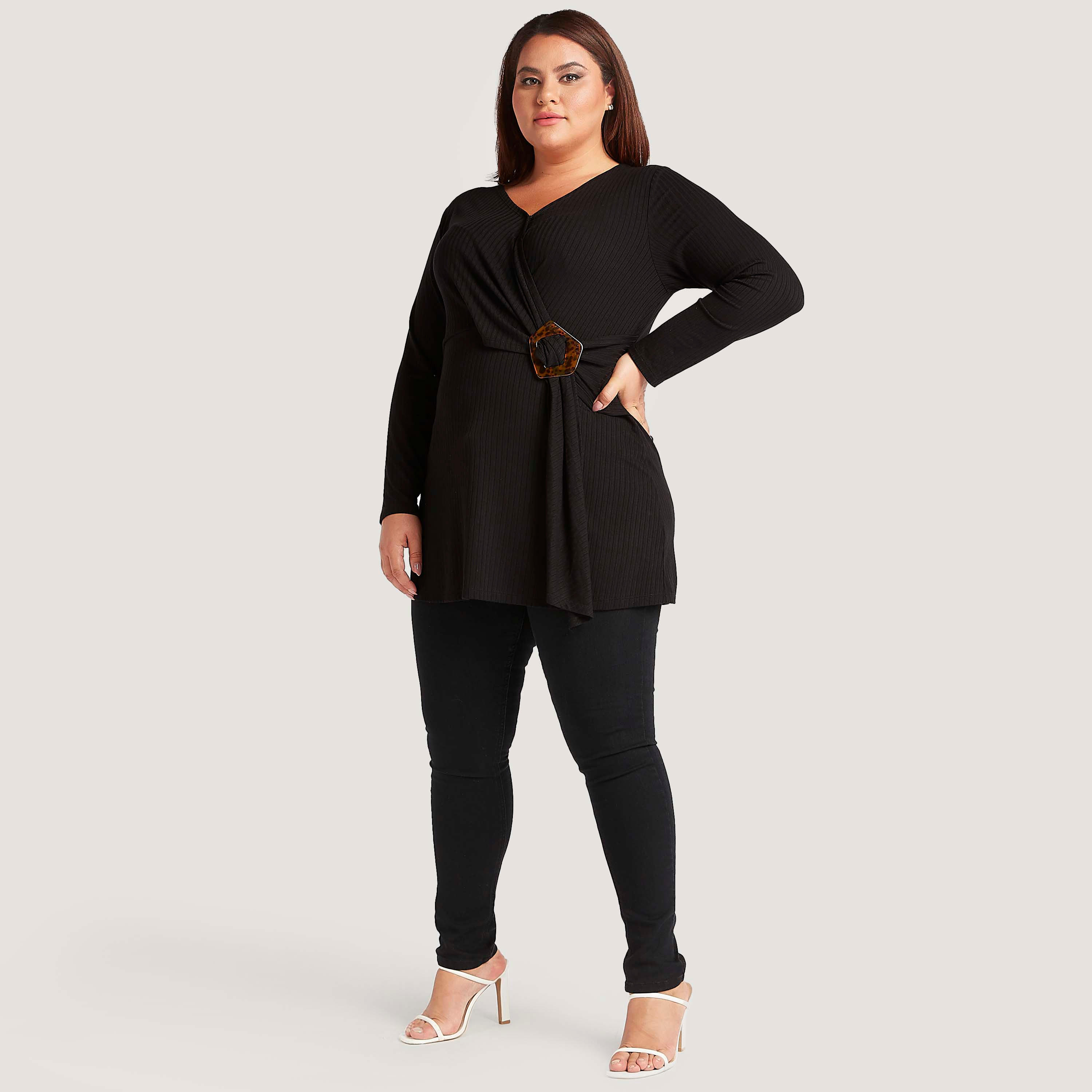 بلوزة بارزة الملمس بياقة V وأكمام طويلة-women-clothing-tshirts-image-2