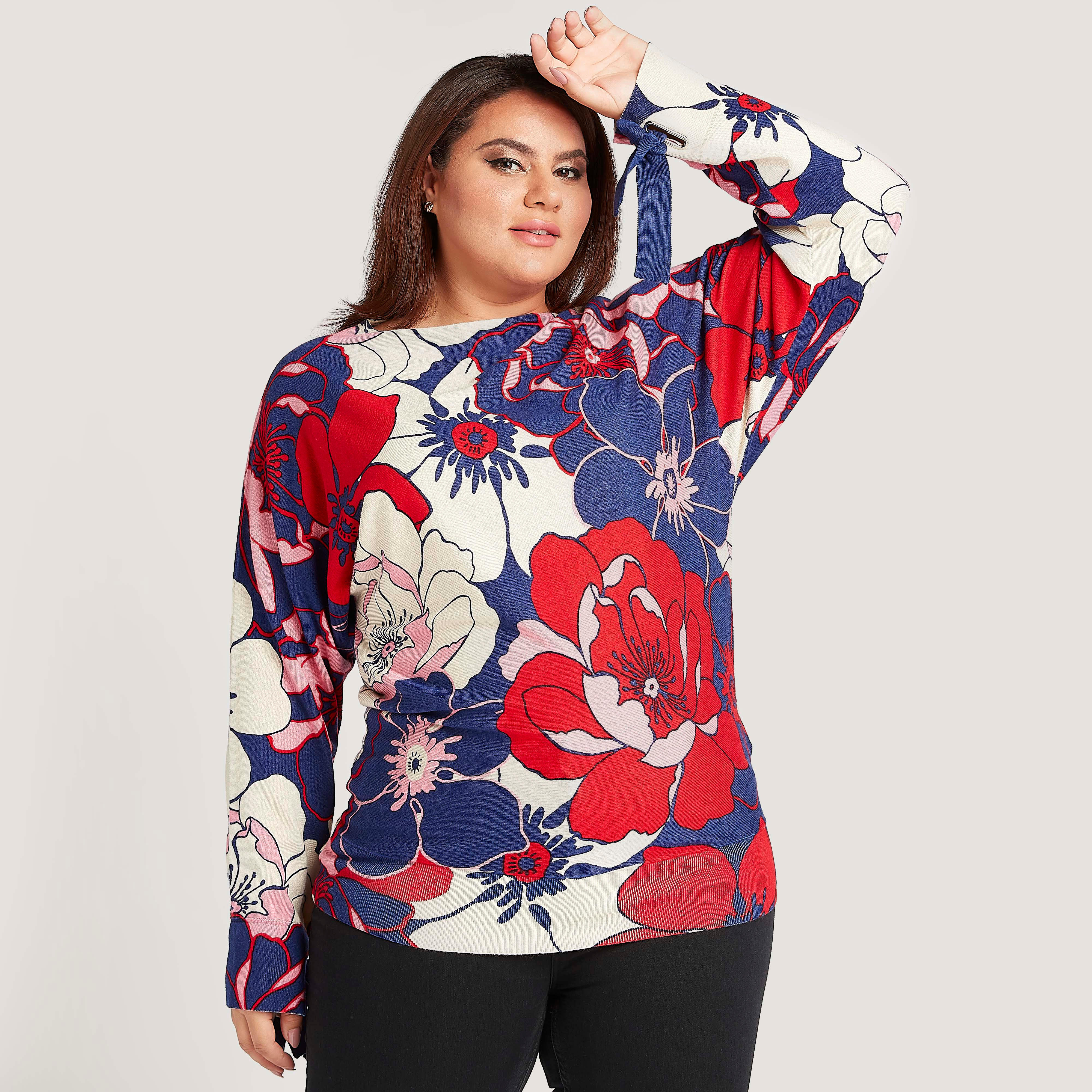بلوزة بطبعات أزهار وأكمام واسعة وتفاصيل فيونكة-women-clothing-shirtsandblouses-blouses-image-5