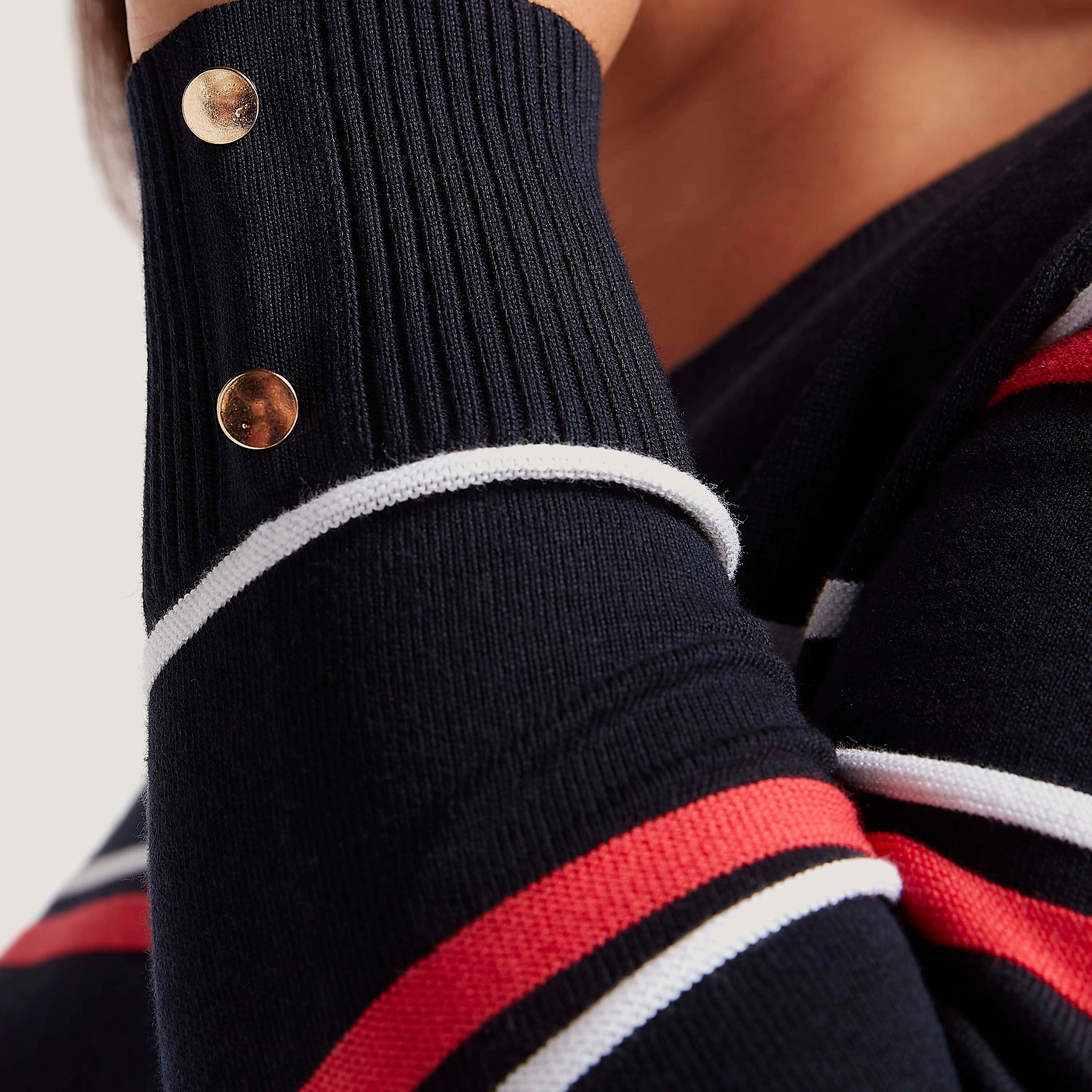 كنزة مخططة بياقة مستديرة وأكمام طويلة وتفاصيل زر-women-winterwear-cardigansandjumpers-cardigans-image-1