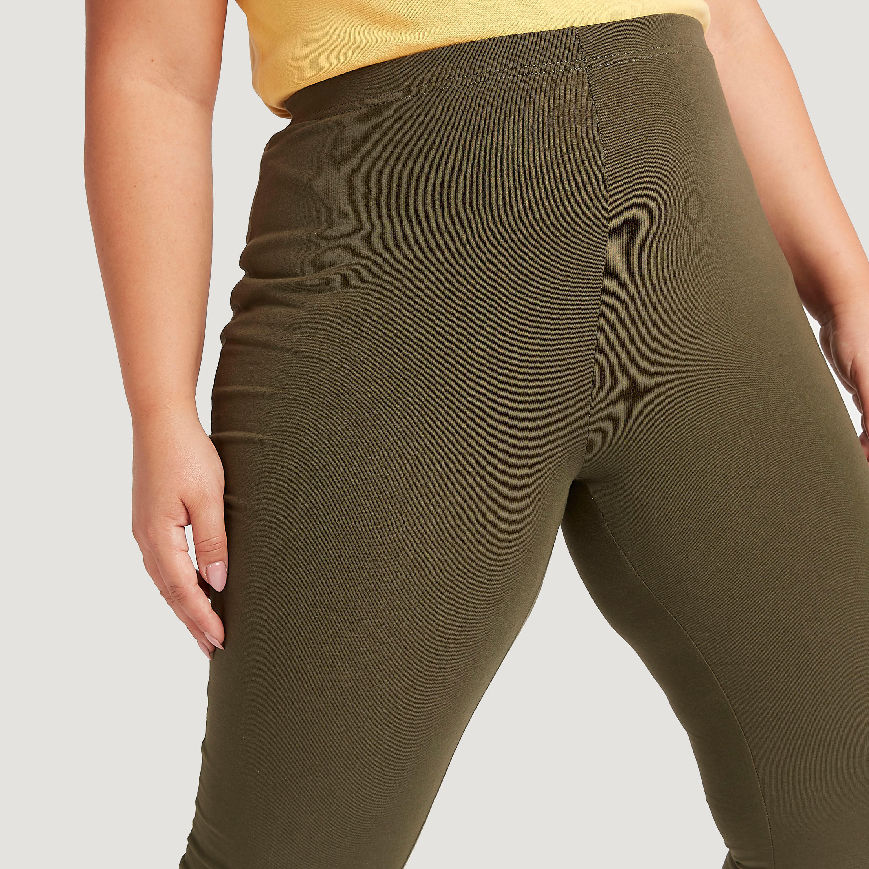 بنطلون ليقنز سادة طويل بخصر مطّاطي-women-clothing-bottoms-leggings-image-3