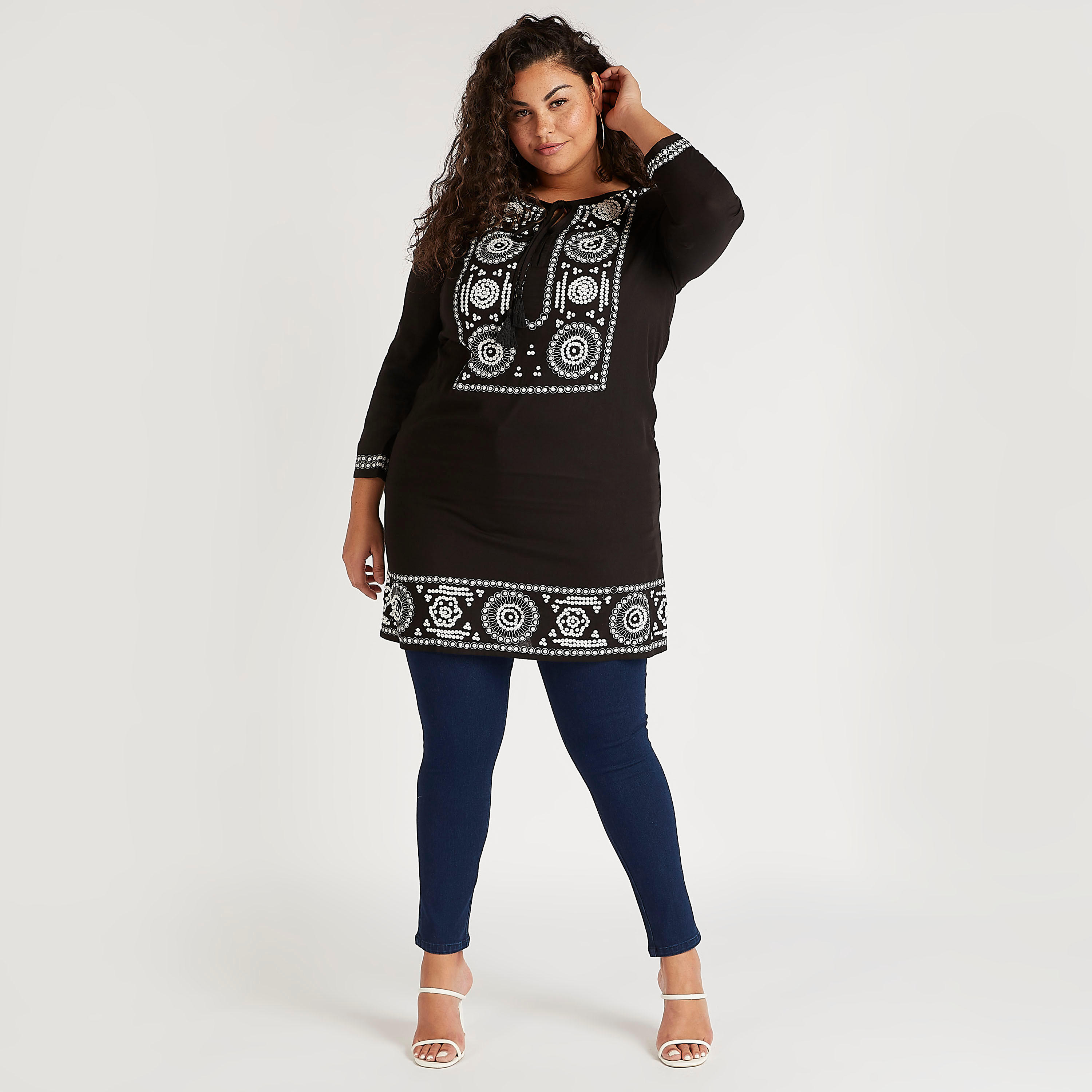 تونيك مزيّن بالترتر بأكمام طويلة وياقة بأربطة-women-clothing-shirtsandblouses-blouses-image-4