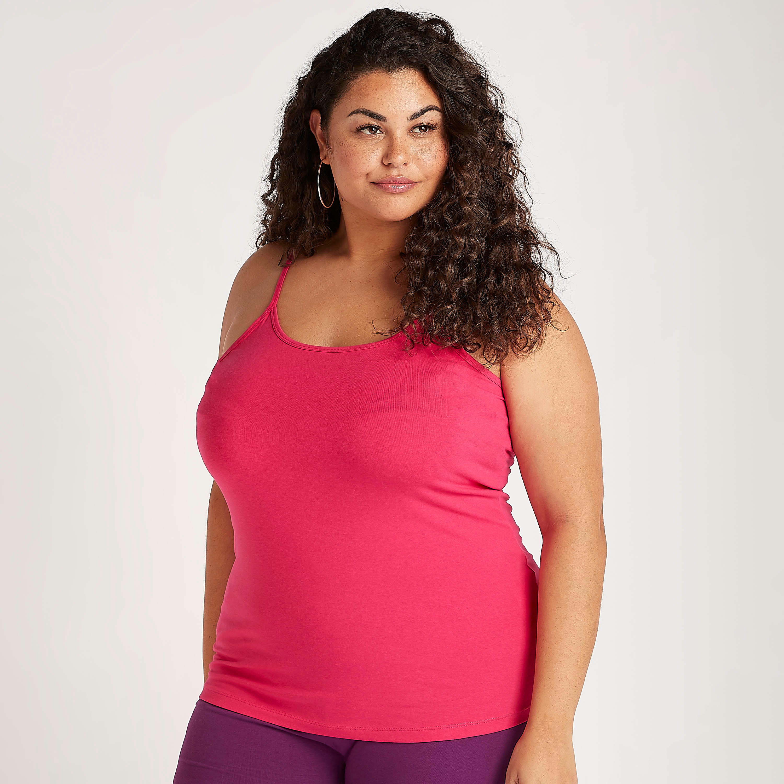بلوزة كامي سادة بياقة عميقة وأحزمة رفيعة-women-clothing-tshirts-image-4