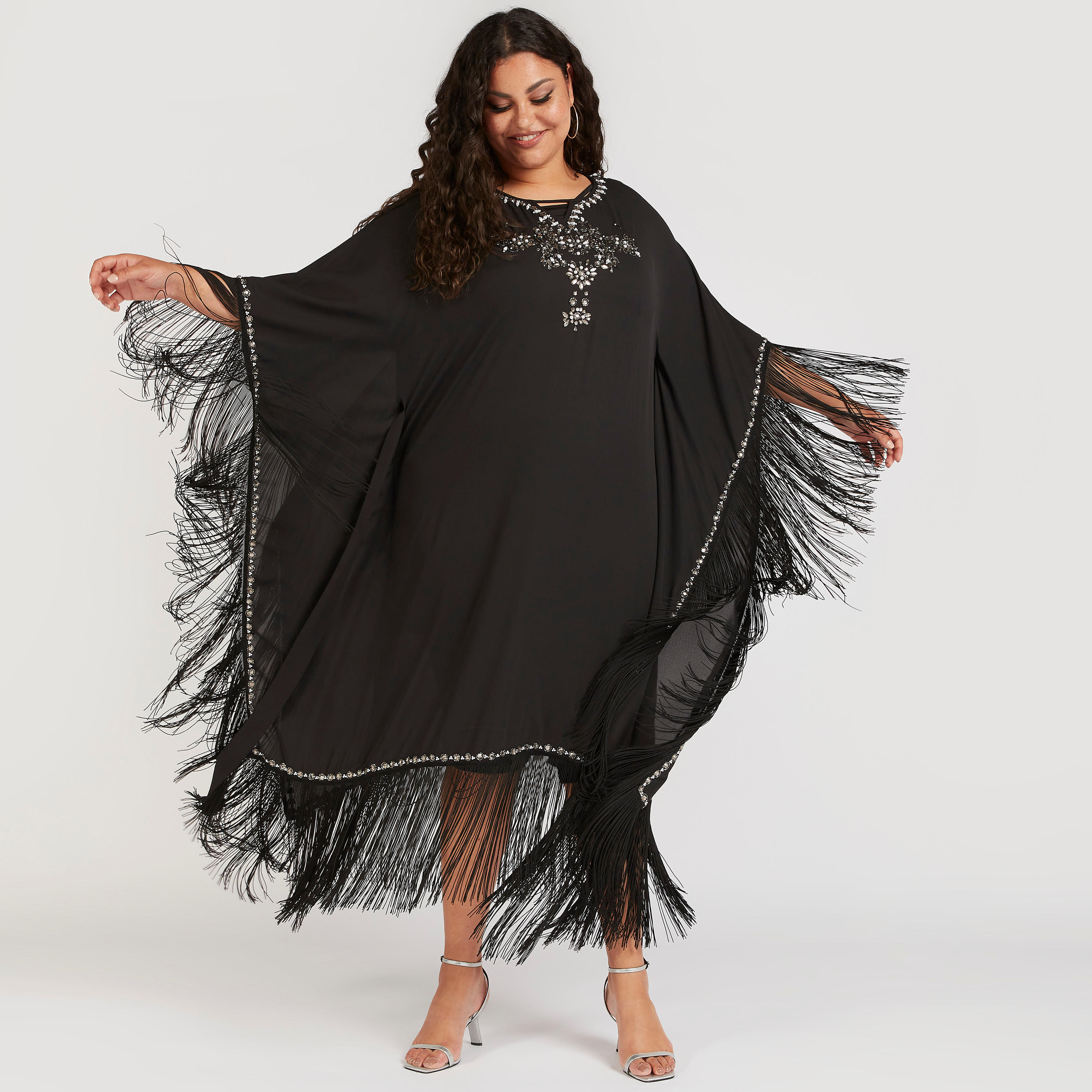 قفطان مزيّن إيه لاين بأكمام 3/4 وشراشيب-women-clothing-dresses-image-2