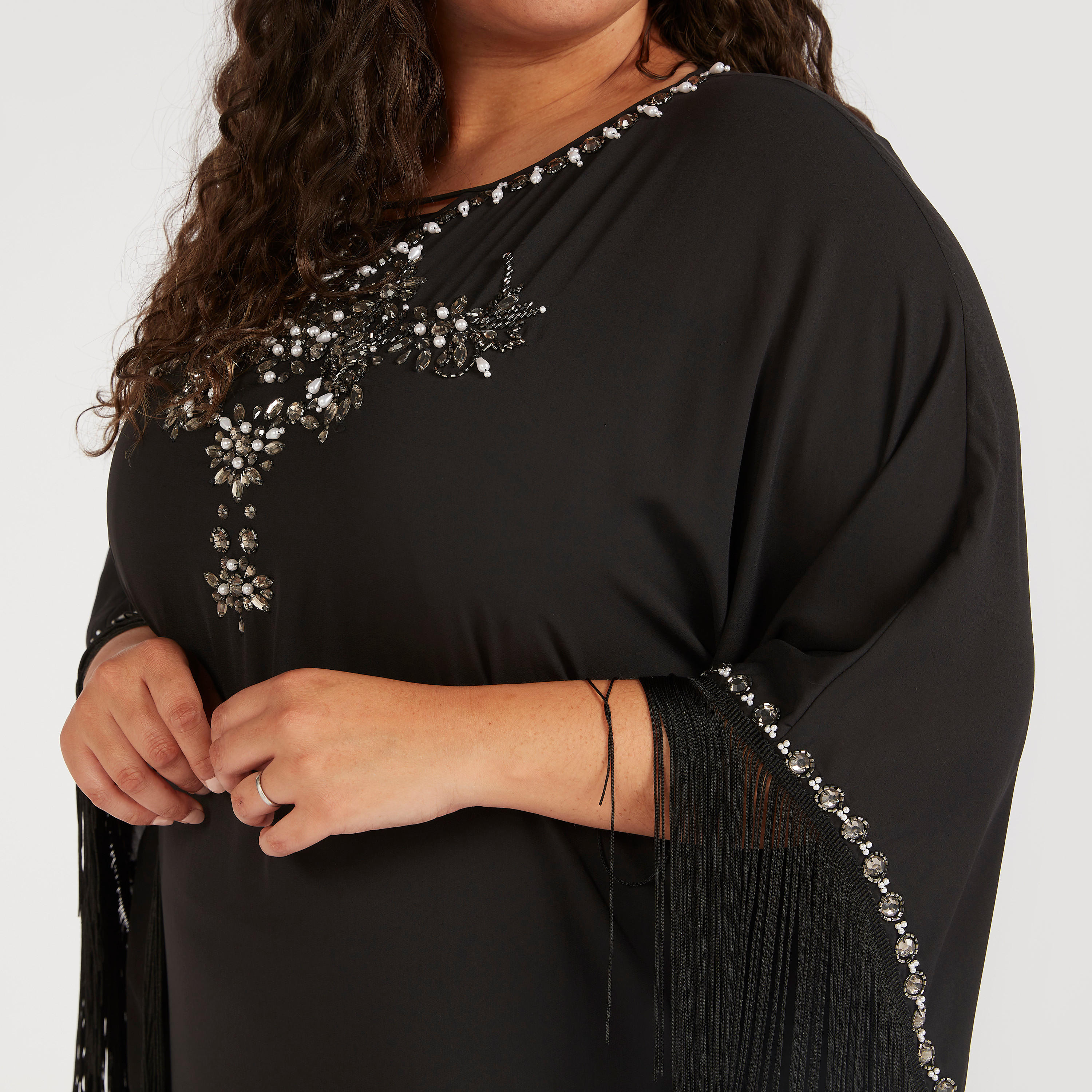 قفطان مزيّن إيه لاين بأكمام 3/4 وشراشيب-women-clothing-dresses-image-3
