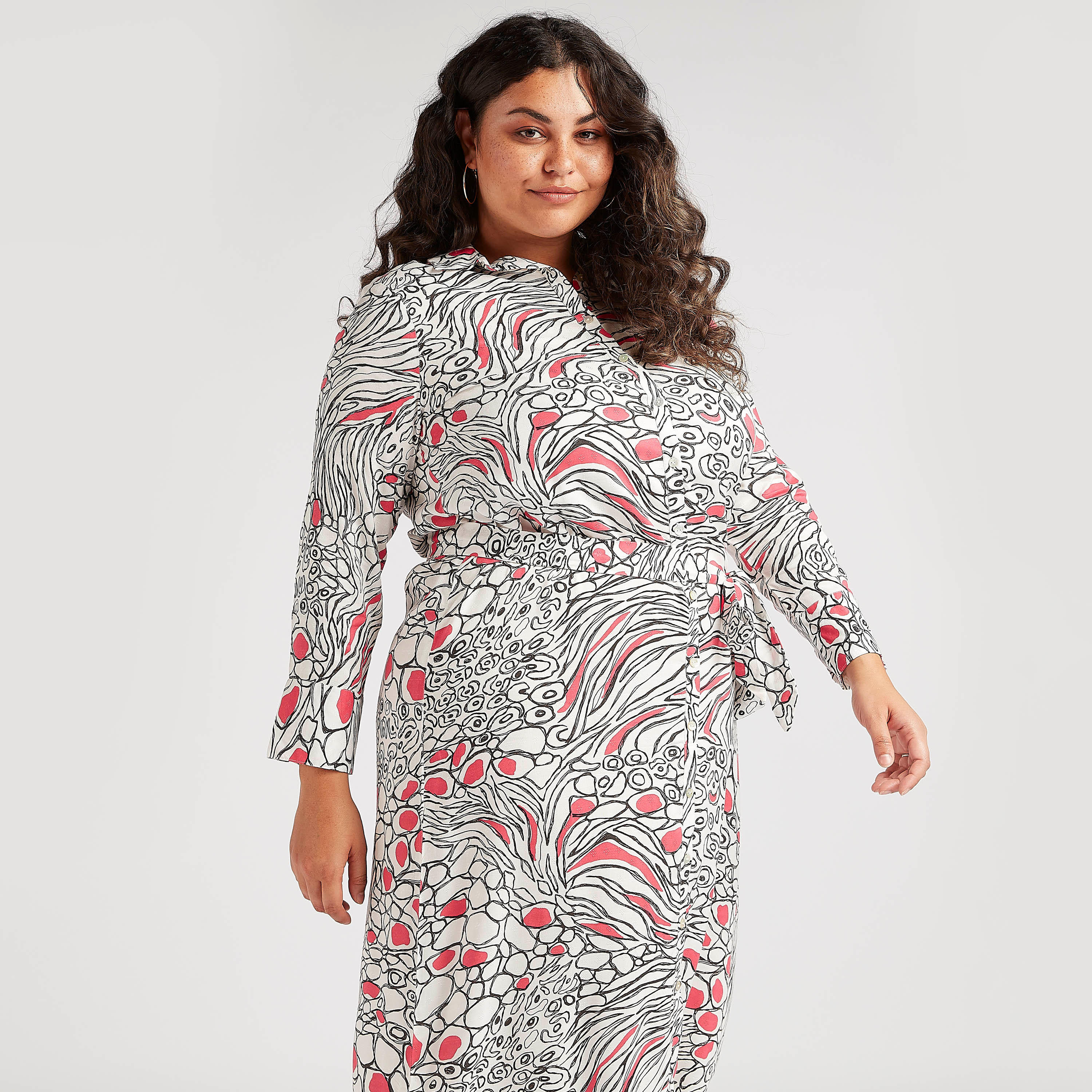 فستان قميص طويل بتصميم أزهار وأكمام طويلة وياقة عادية-women-clothing-dresses-image-2