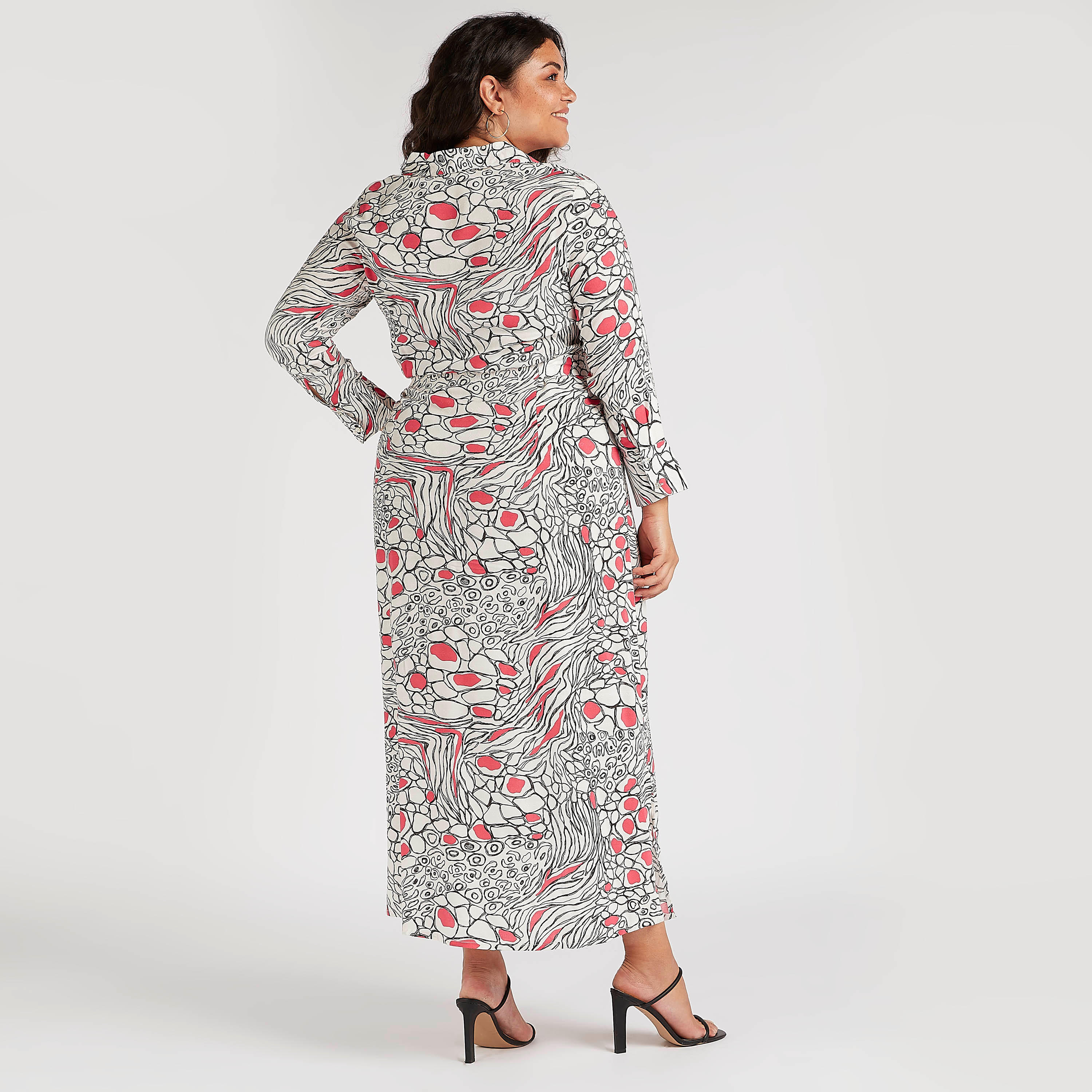 فستان قميص طويل بتصميم أزهار وأكمام طويلة وياقة عادية-women-clothing-dresses-image-4
