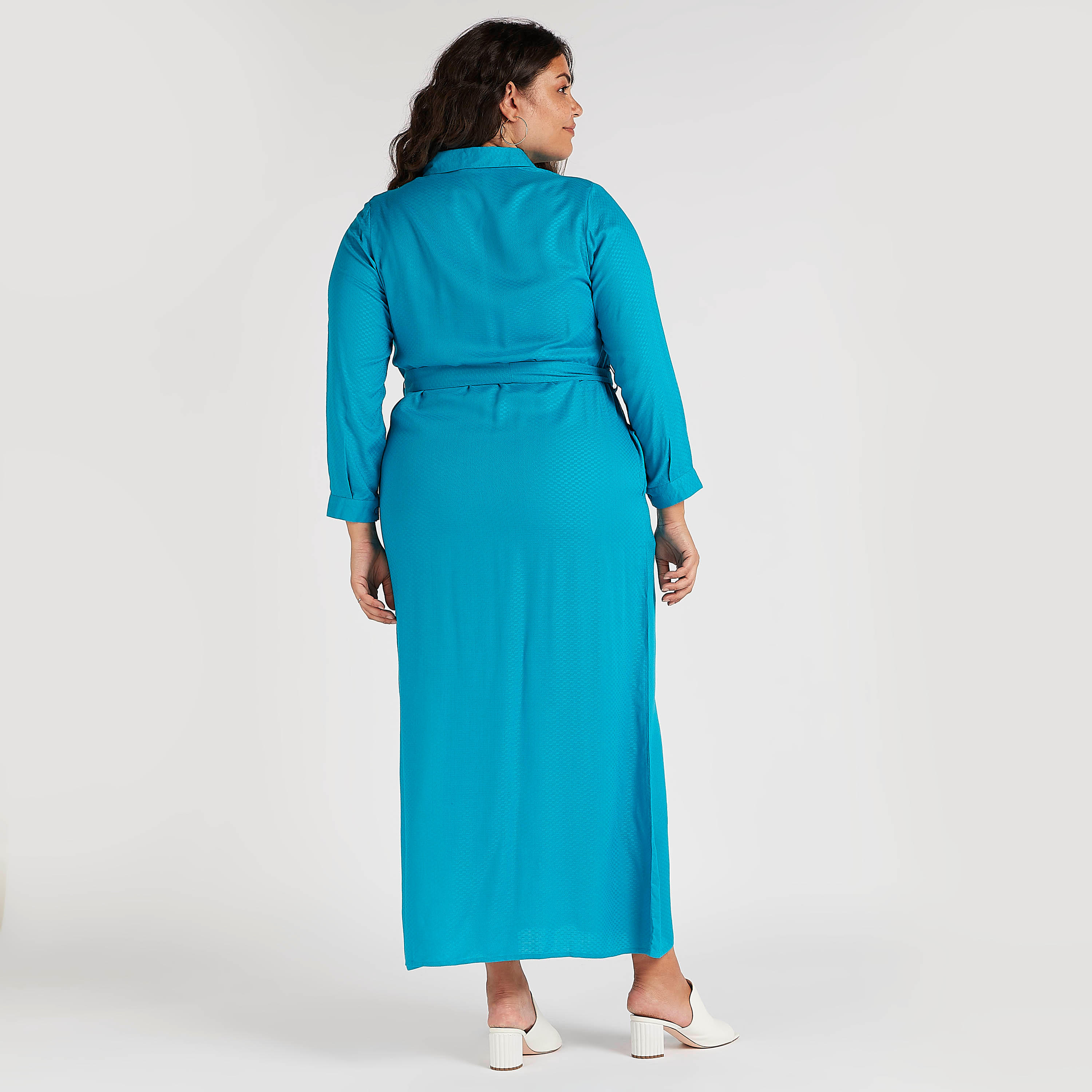 فستان قميص بارز الملمس طويل بجيوب وأكمام طويلة-women-clothing-dresses-image-4