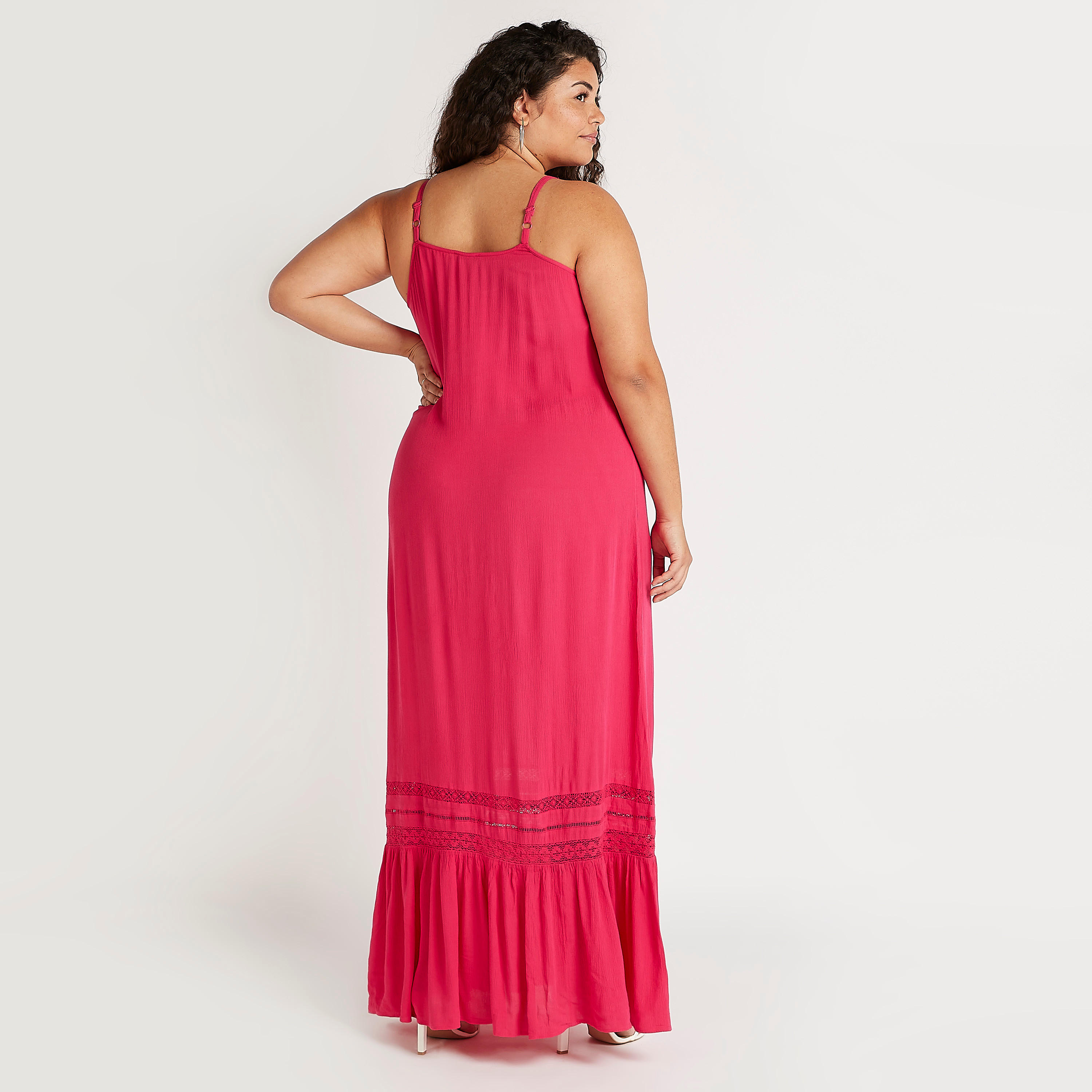فستان سادة إيه لاين طويل بياقة عميقة وحمّالات رفيعة-women-clothing-dresses-image-4