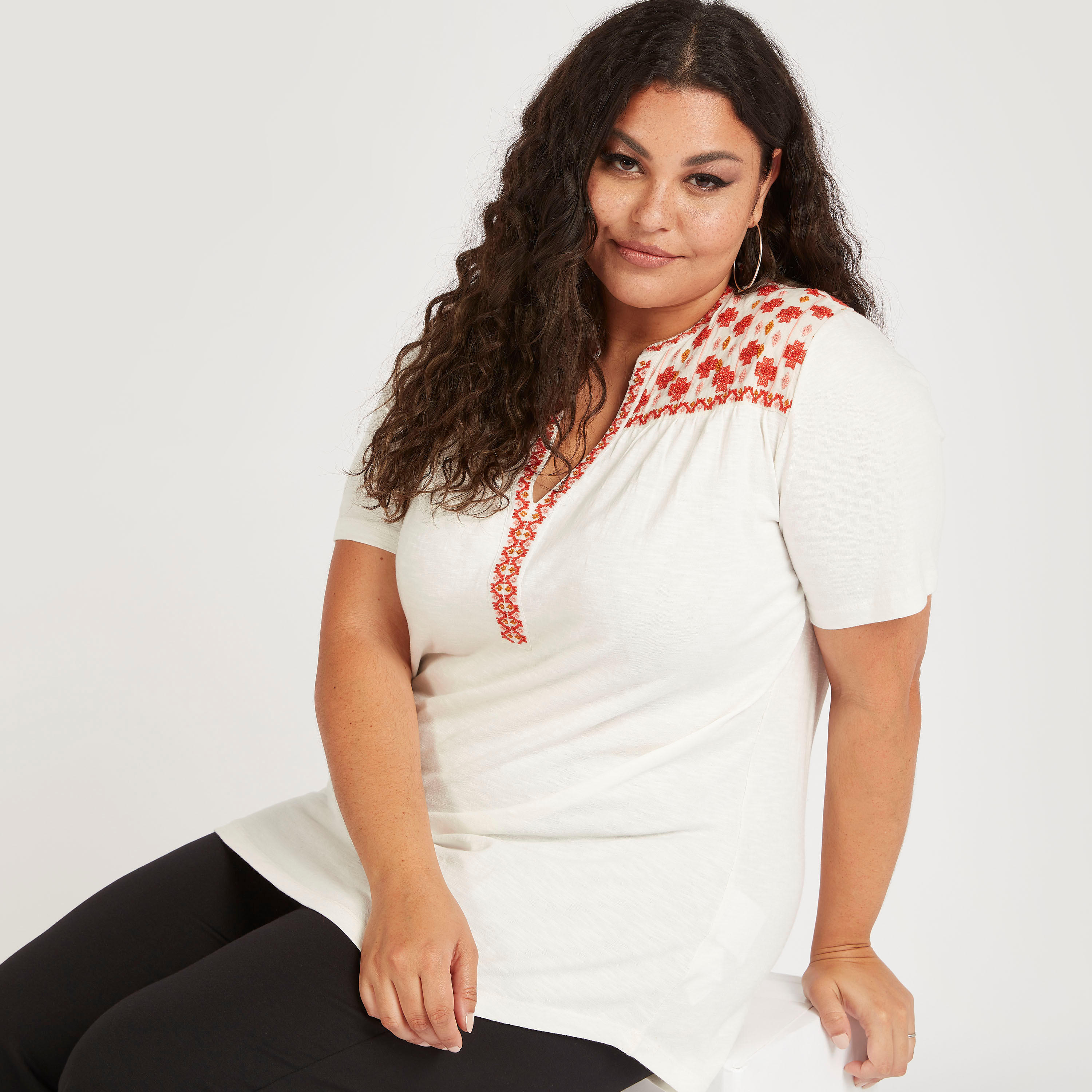 بلوزة مطرّزة بأكمام قصيرة-women-clothing-shirtsandblouses-blouses-image-1